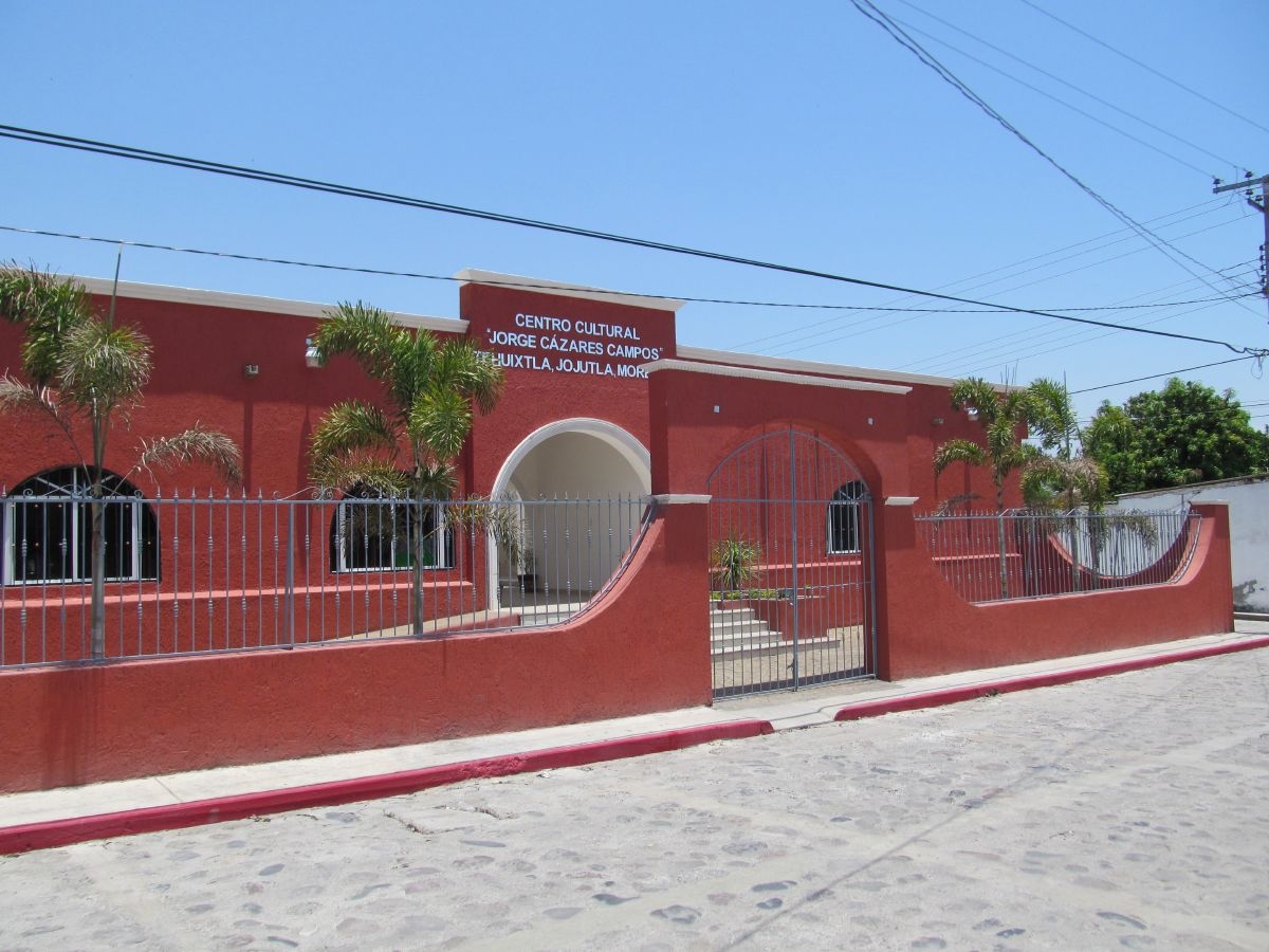 A casi dos meses de inaugurado, sin utilizar el centro cultural de Tehuixtla