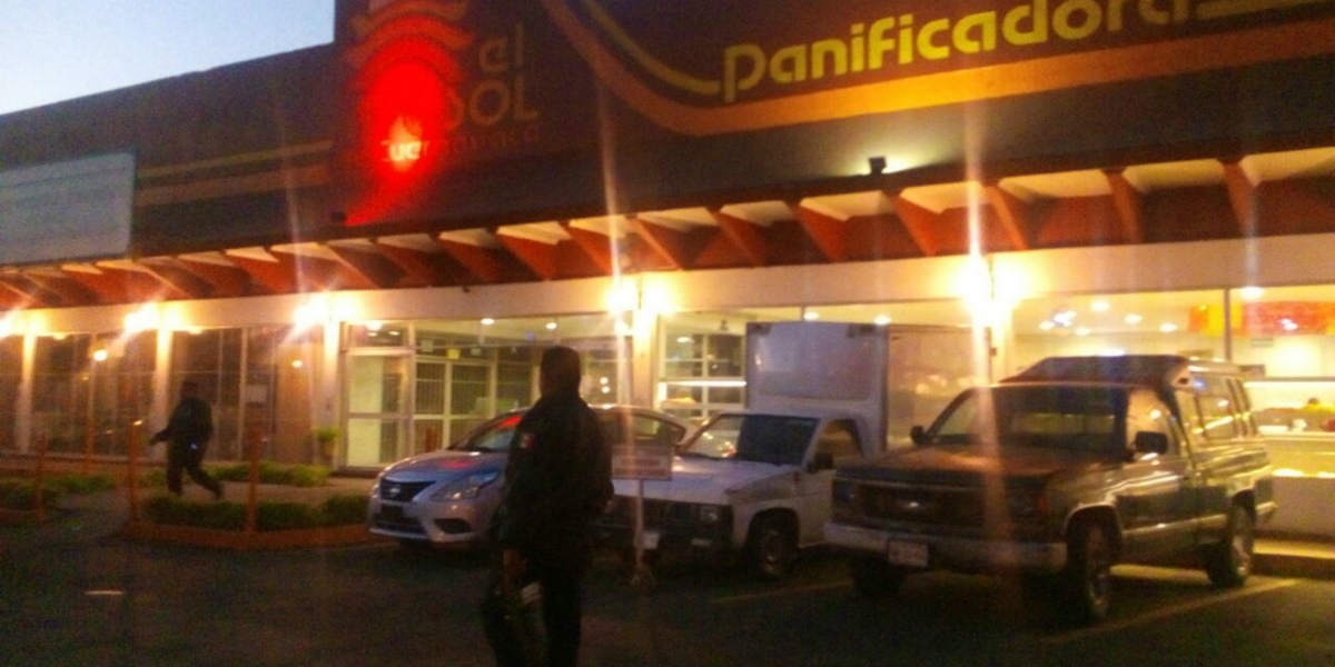 Asaltan una panificadora, cerca de Plaza Solidaridad