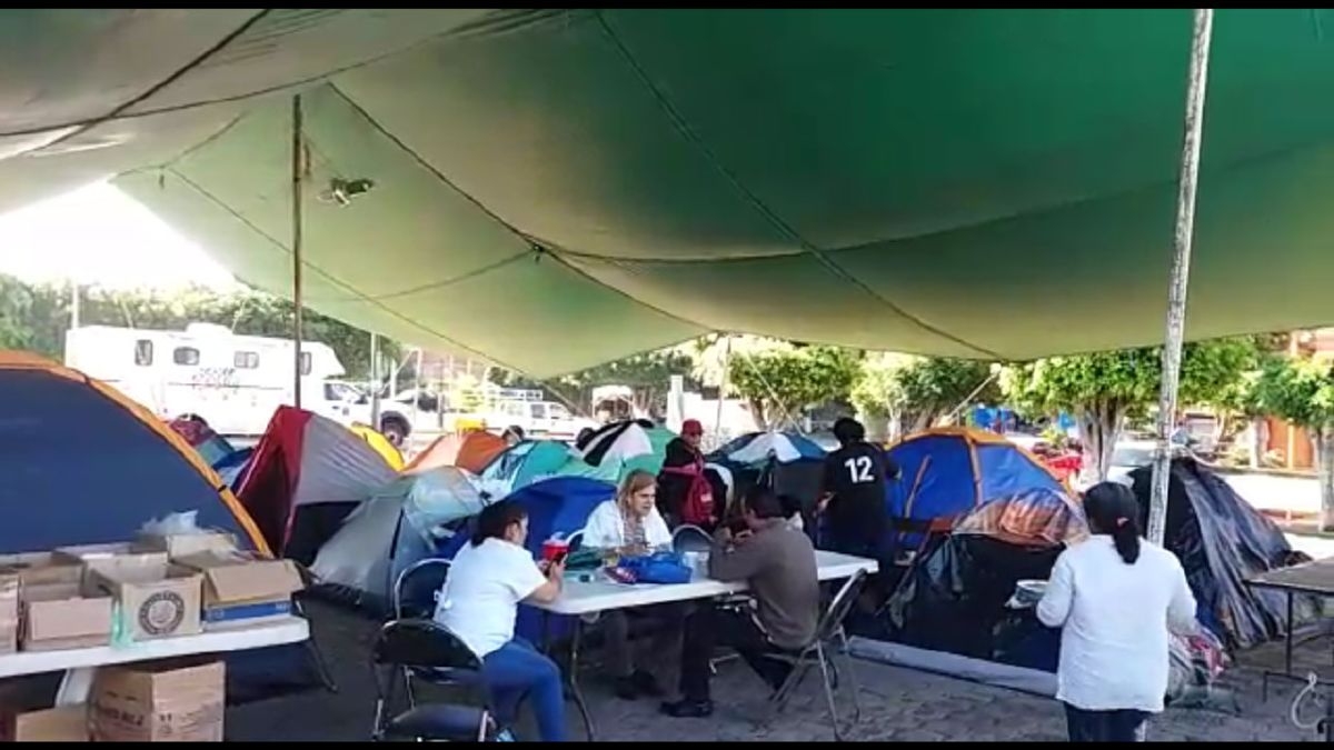 Denuncian falta de atención del Infonavit vecinos de la unidad habitacional Tetelcingo