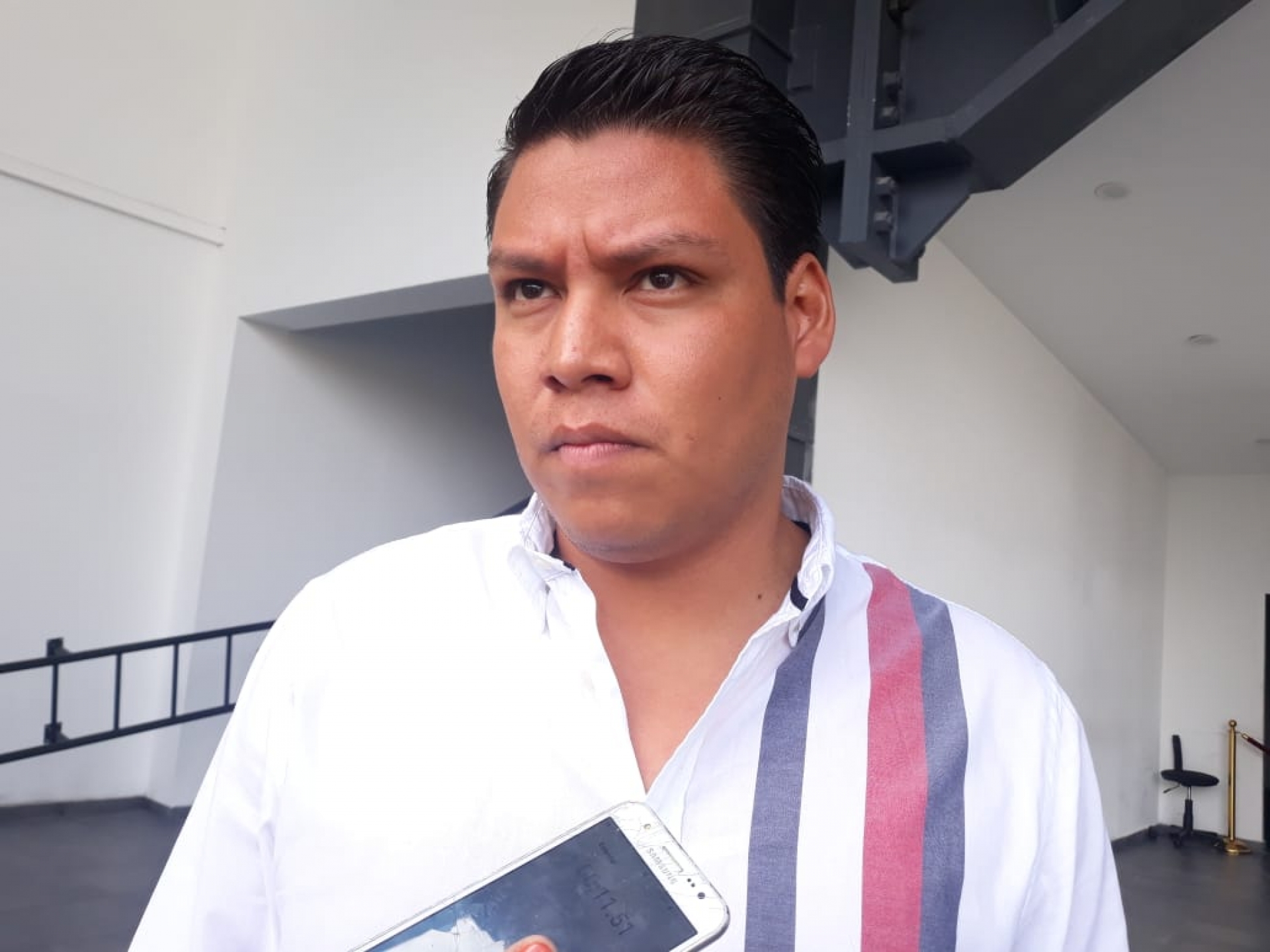 Acuden integrantes de la FEUM al Congreso local