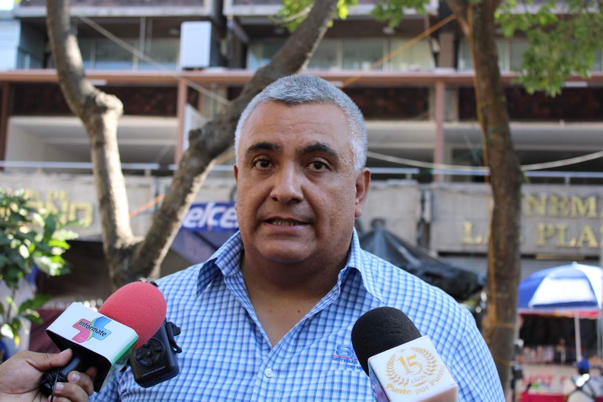 Negocios pierden hasta 50 por ciento por el ambulantaje: Canaco