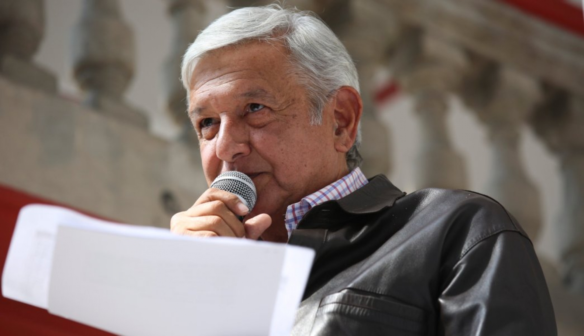 Multa del INE a Morena, golpe político, dice López Obrador