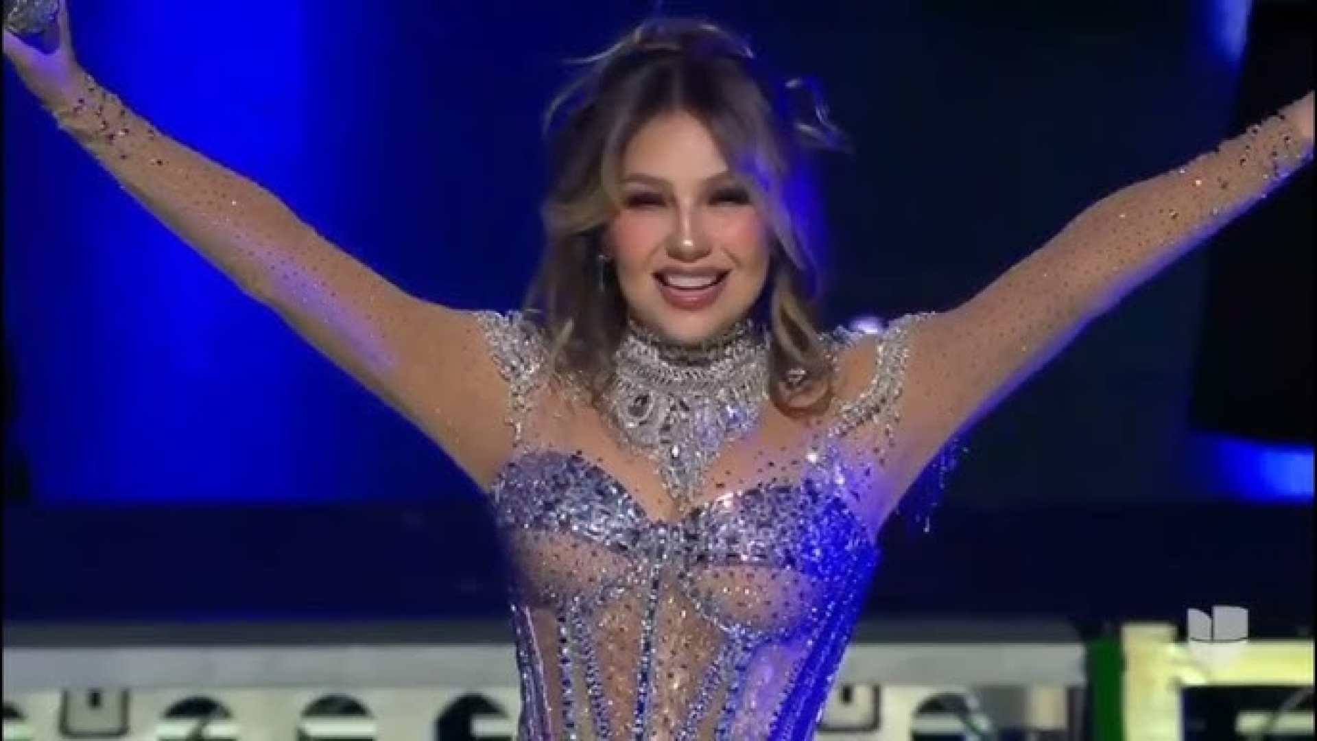 Thalía y Los Ángeles Azules estrenan cumbia "Yo me lo busqué"