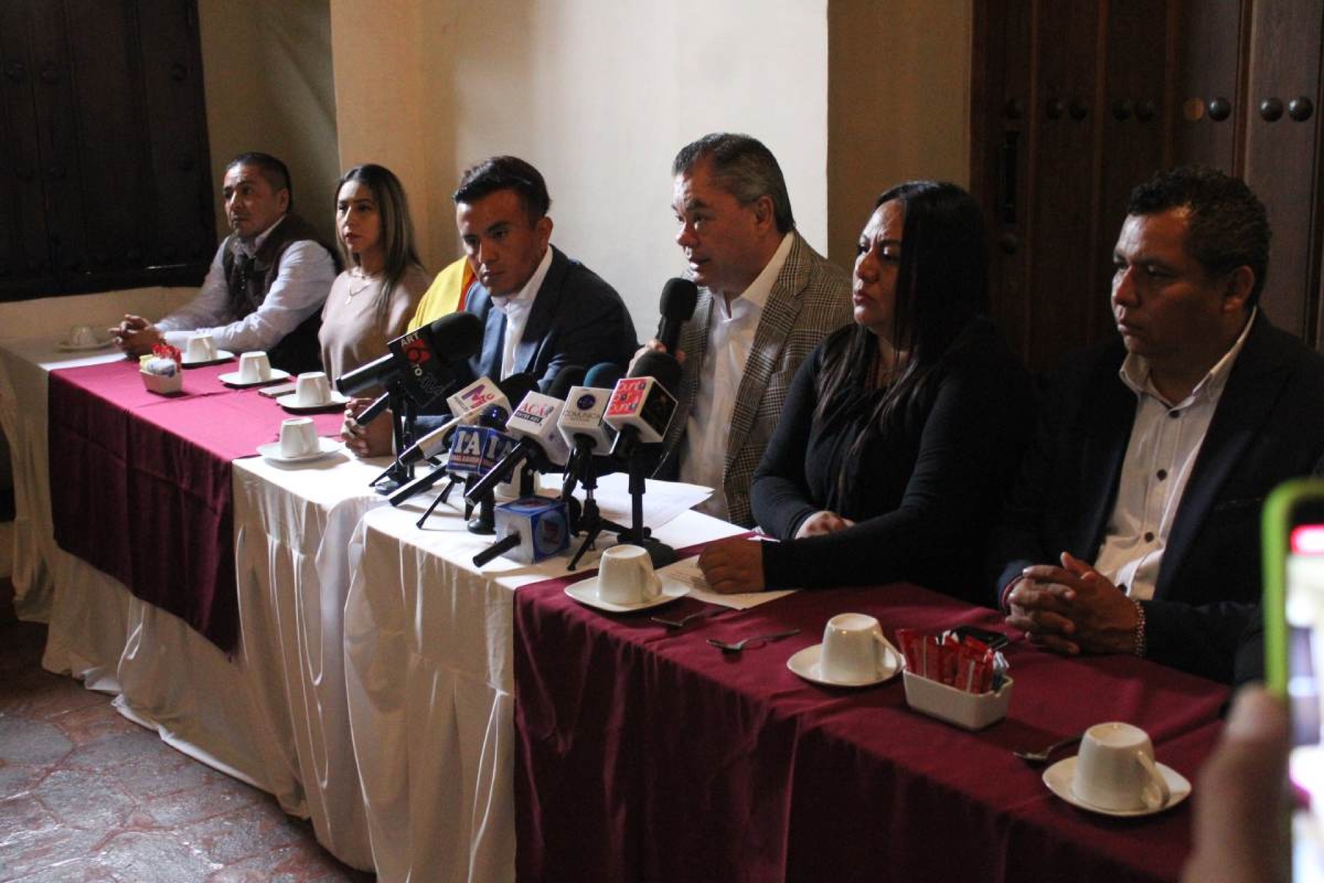 Busca Morena control del Congreso