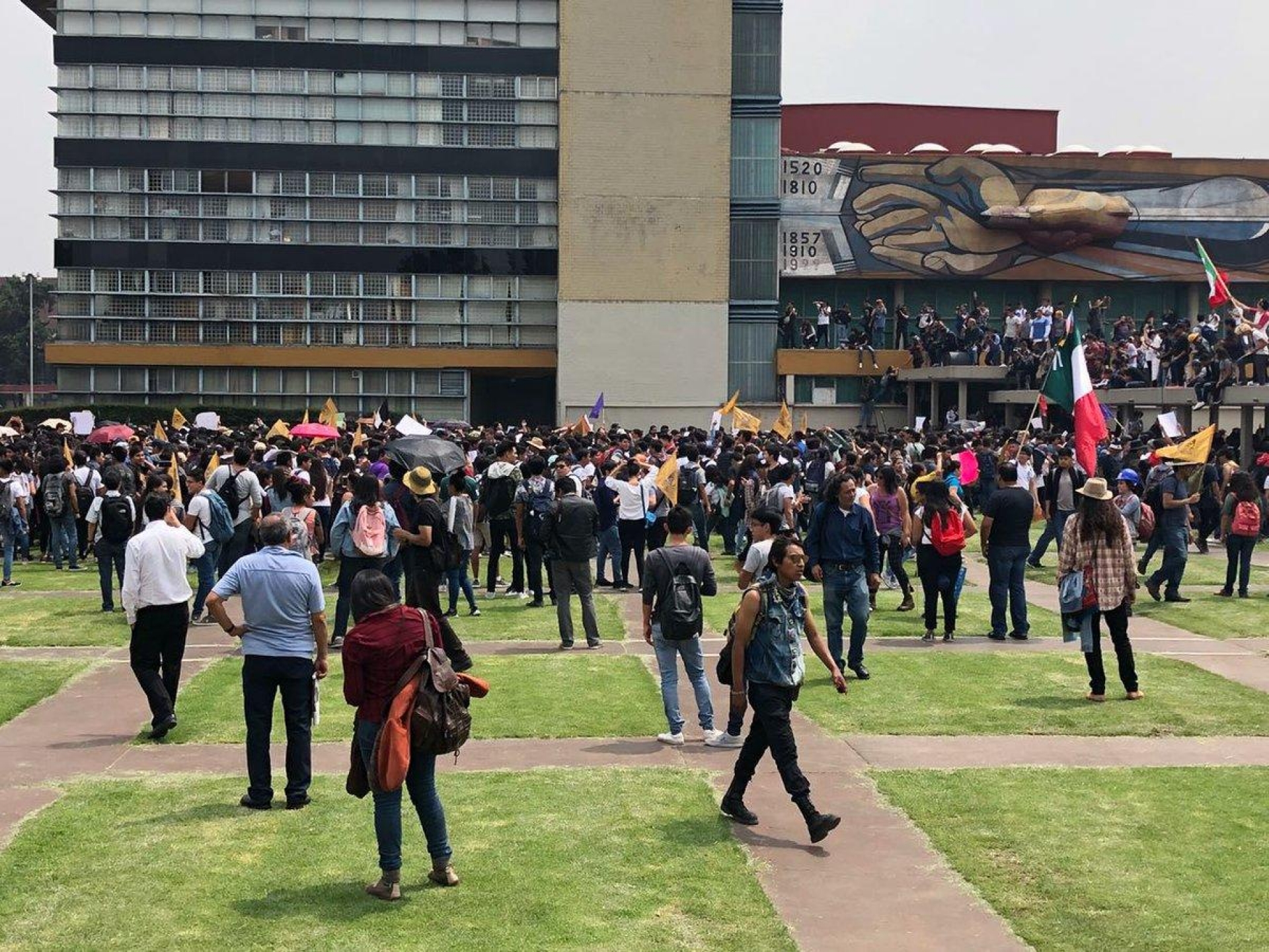 Hoy, reanudaron clases 14 escuelas y facultades de la UNAM