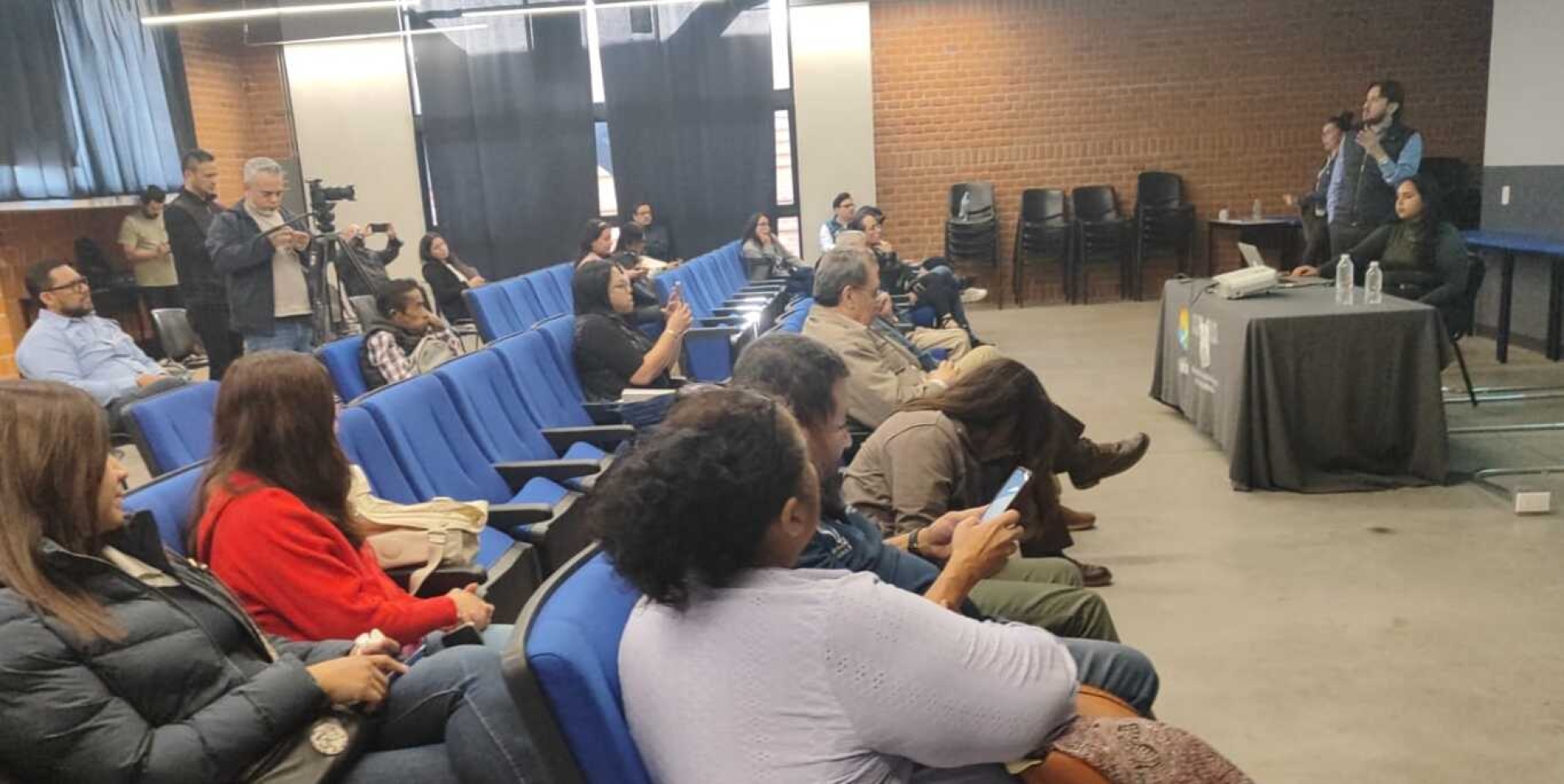 Charla 'Políticas públicas para impulsar el turismo sostenible' en la UAEM