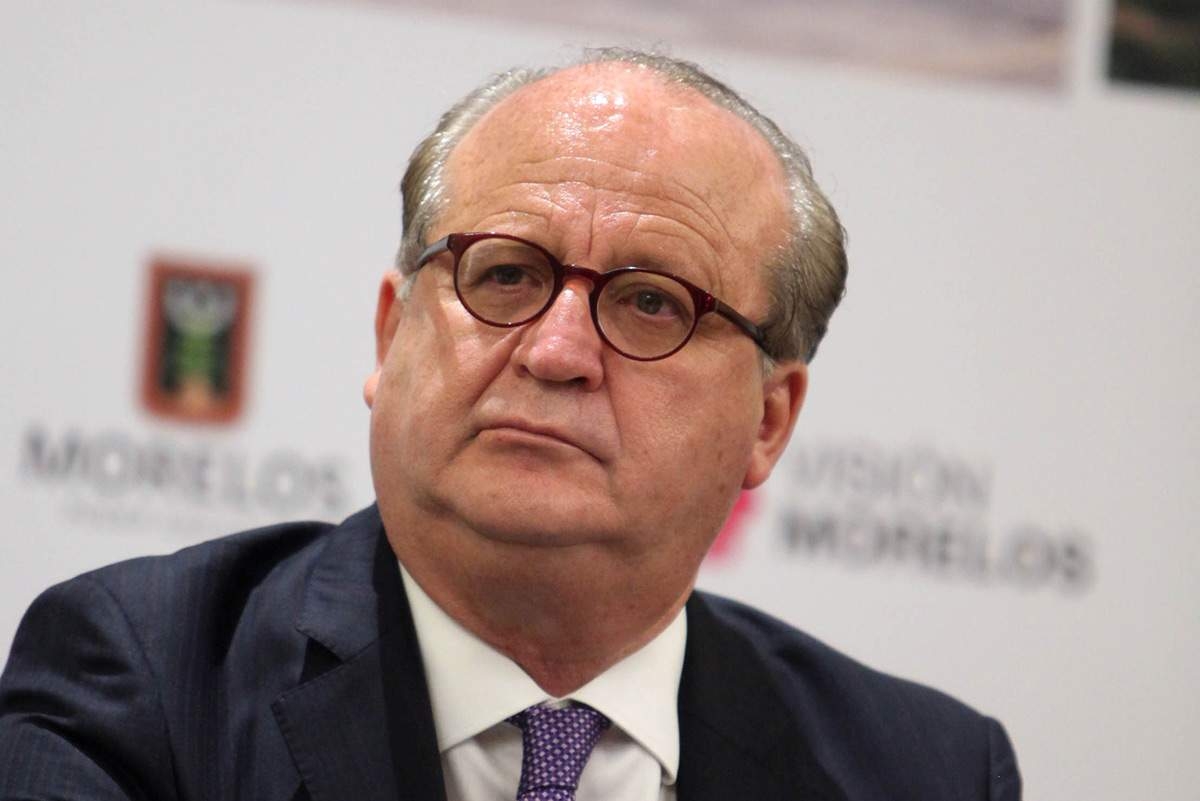 Ordenan a FECC pronunciarse sobre acción penal contra Graco Ramírez