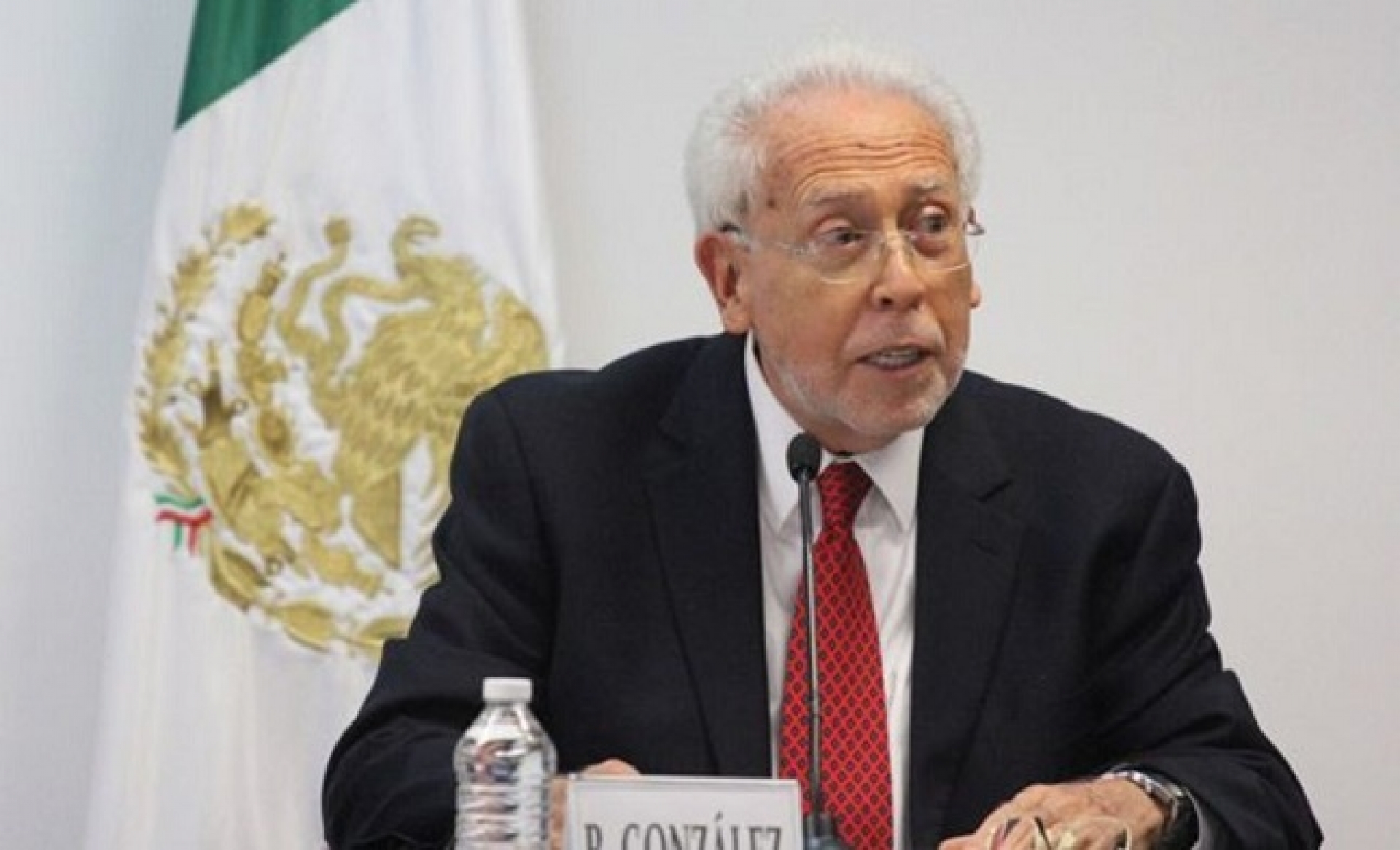 Despiden a Basilio González, encargado de fijar el salario mínimo; llevaba 27 años en el cargo