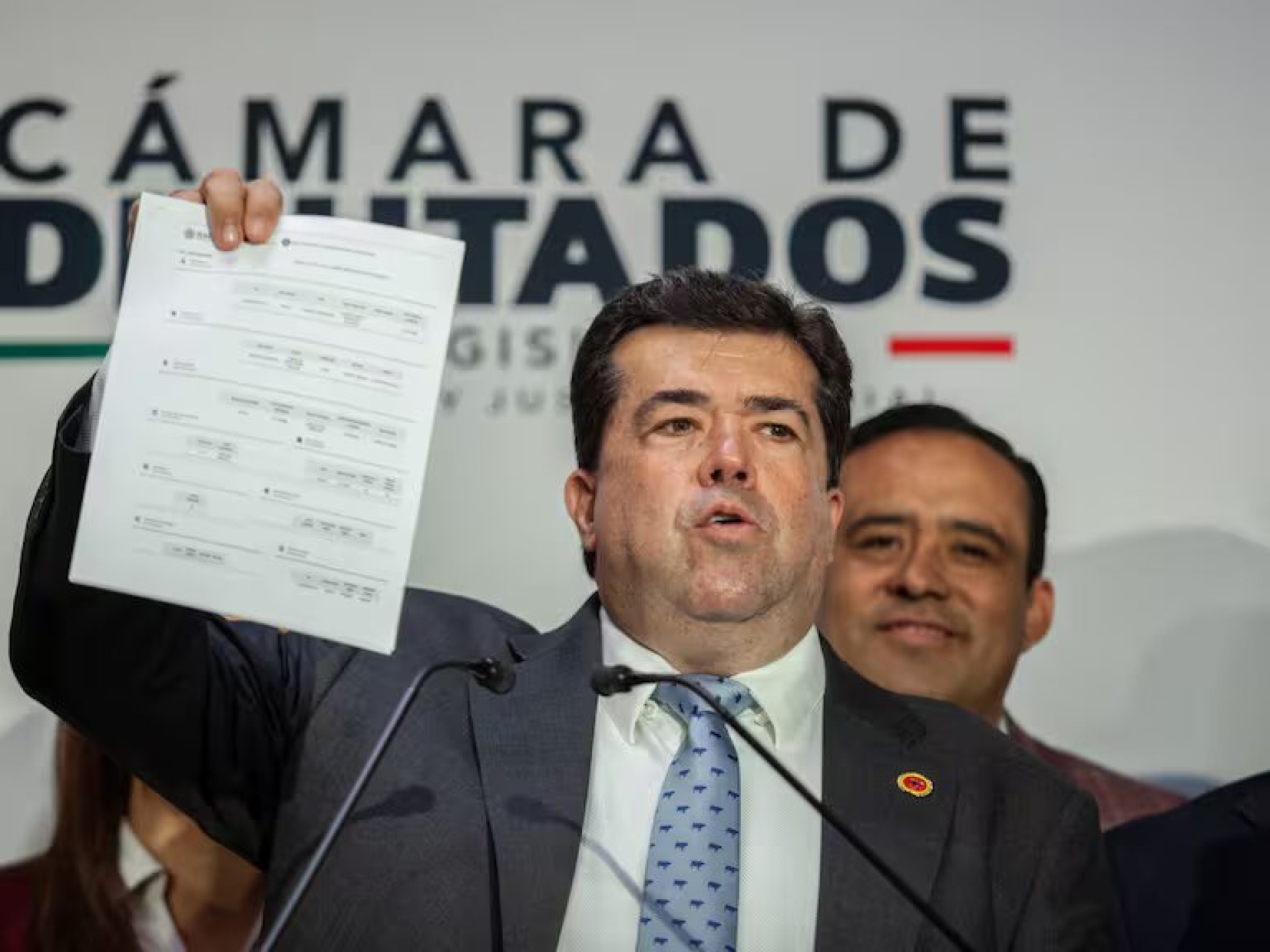 Pedro Haces responde a acusaciones sobre su rancho de lujo
