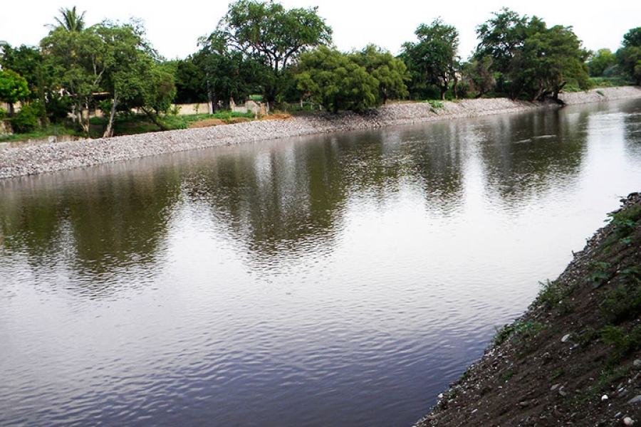 Familias que habitan en zonas de riesgo de inundaciones se niegan a ser reubicadas