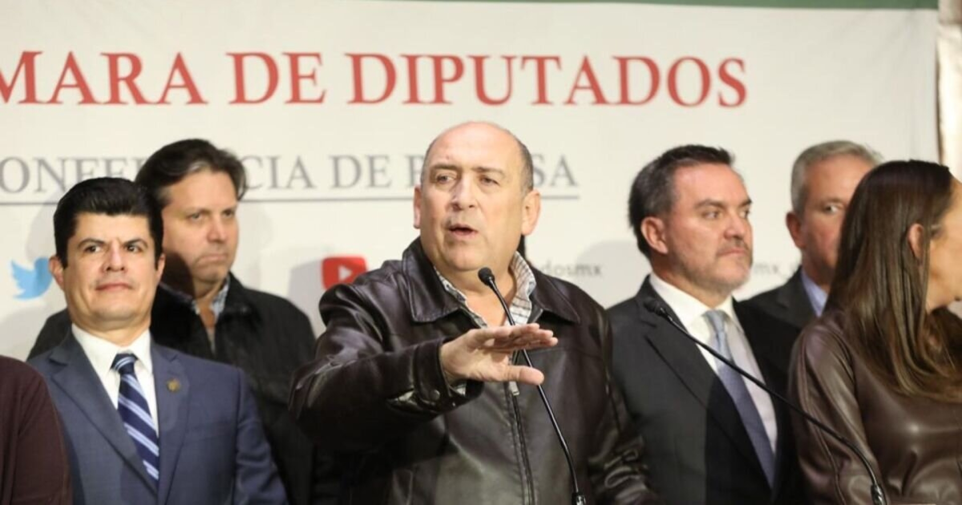 Morena elimina reforma de 'supremacía constitucional' por 'no leer lo que votan': PRI
