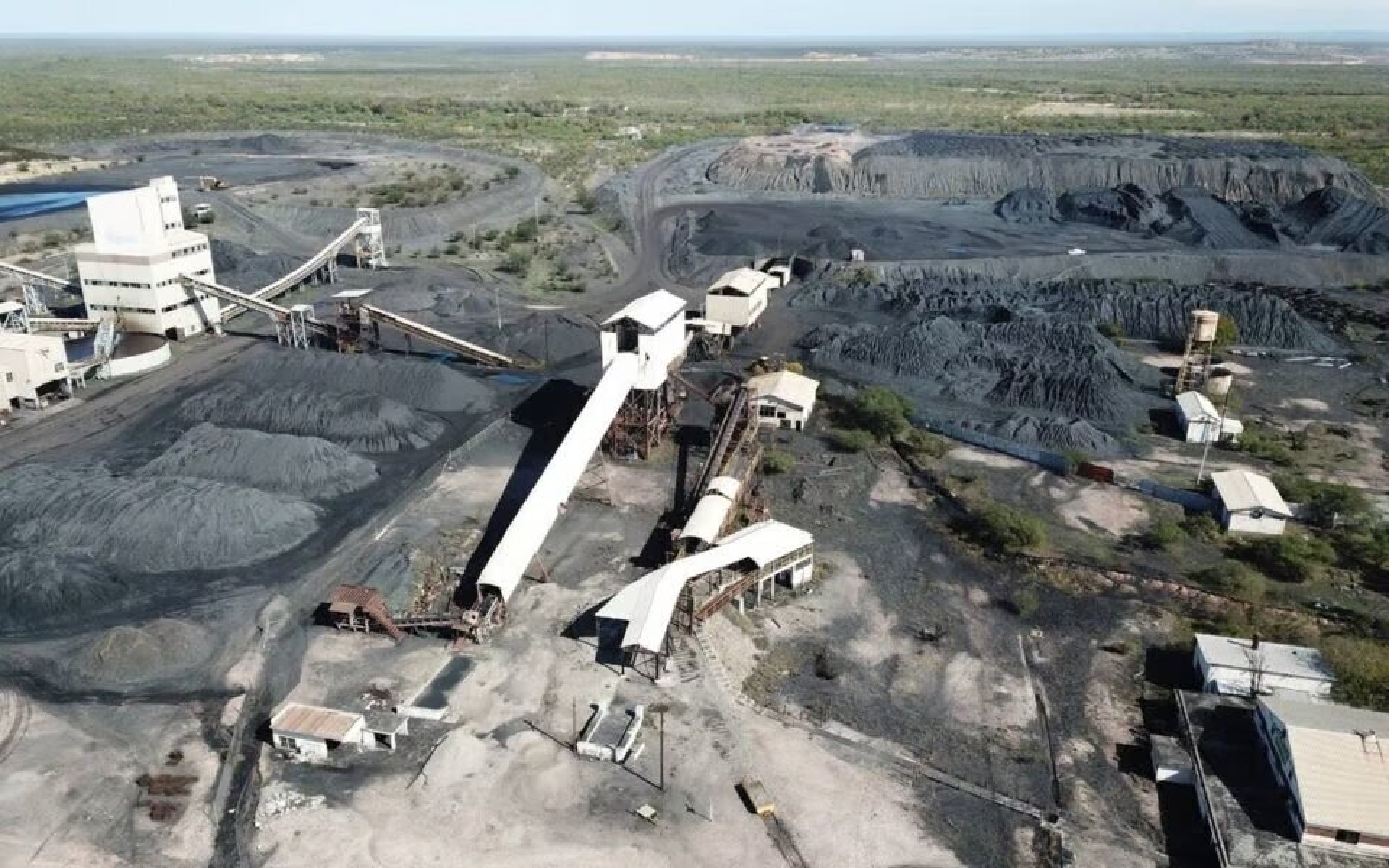 CFE estima llegar a galerías de mineros de Pasta de Conchos en mayo