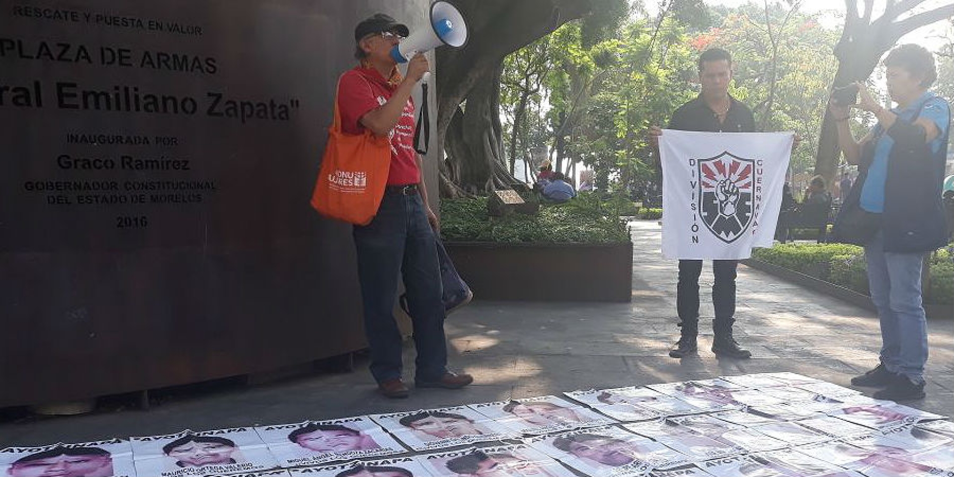 Protestan organizaciones civiles por la desaparición de tres estudiantes de cine en Jalisco