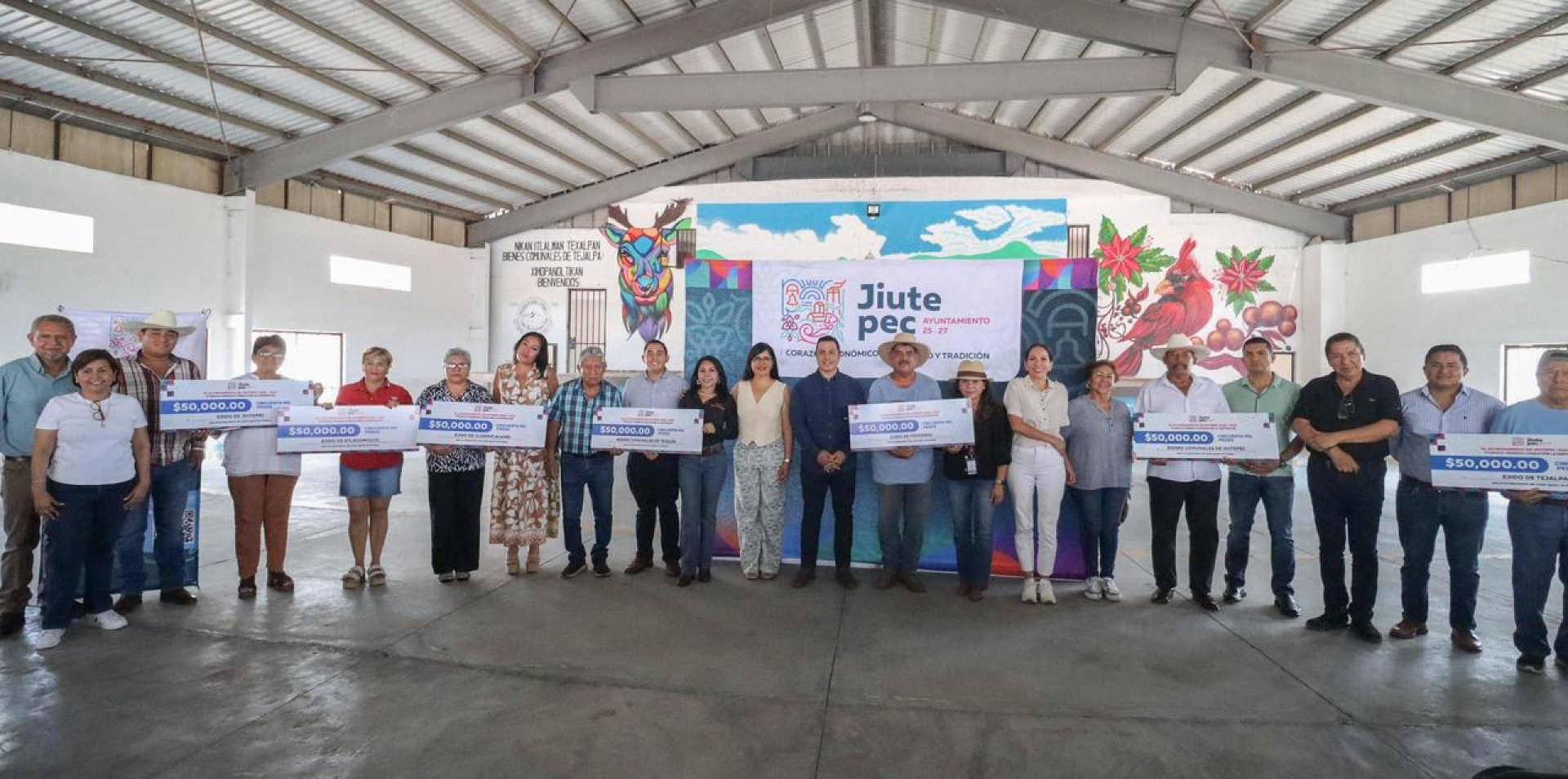 Reactiva Jiutepec apoyos al campo: entrega 350 mil pesos a núcleos agrarios