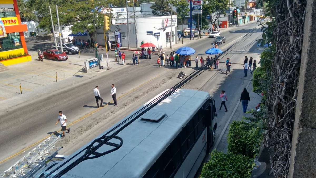 Restablecen el suministro de agua en colonias