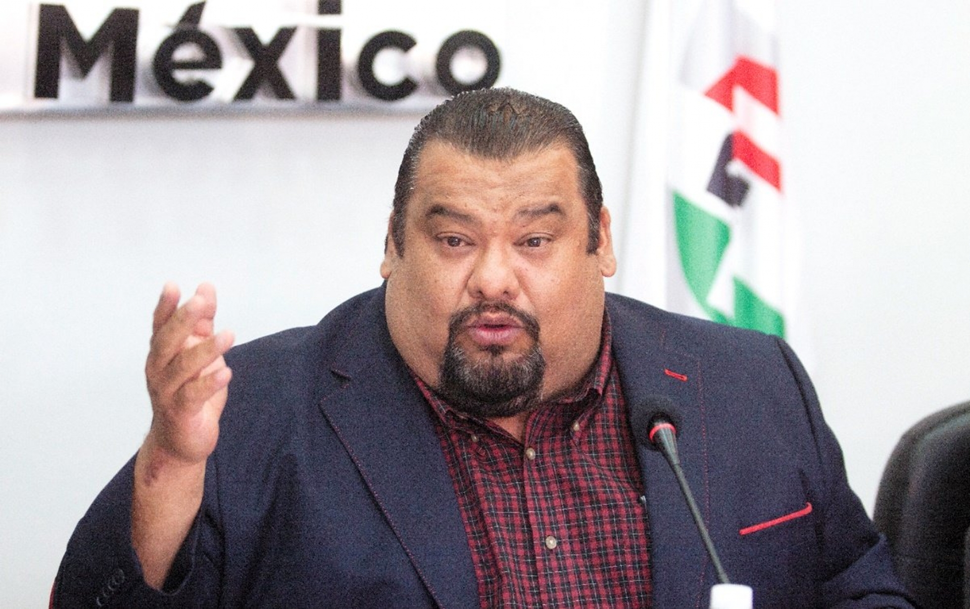 Ordenan captura de Cuauhtémoc Gutiérrez por trata de personas