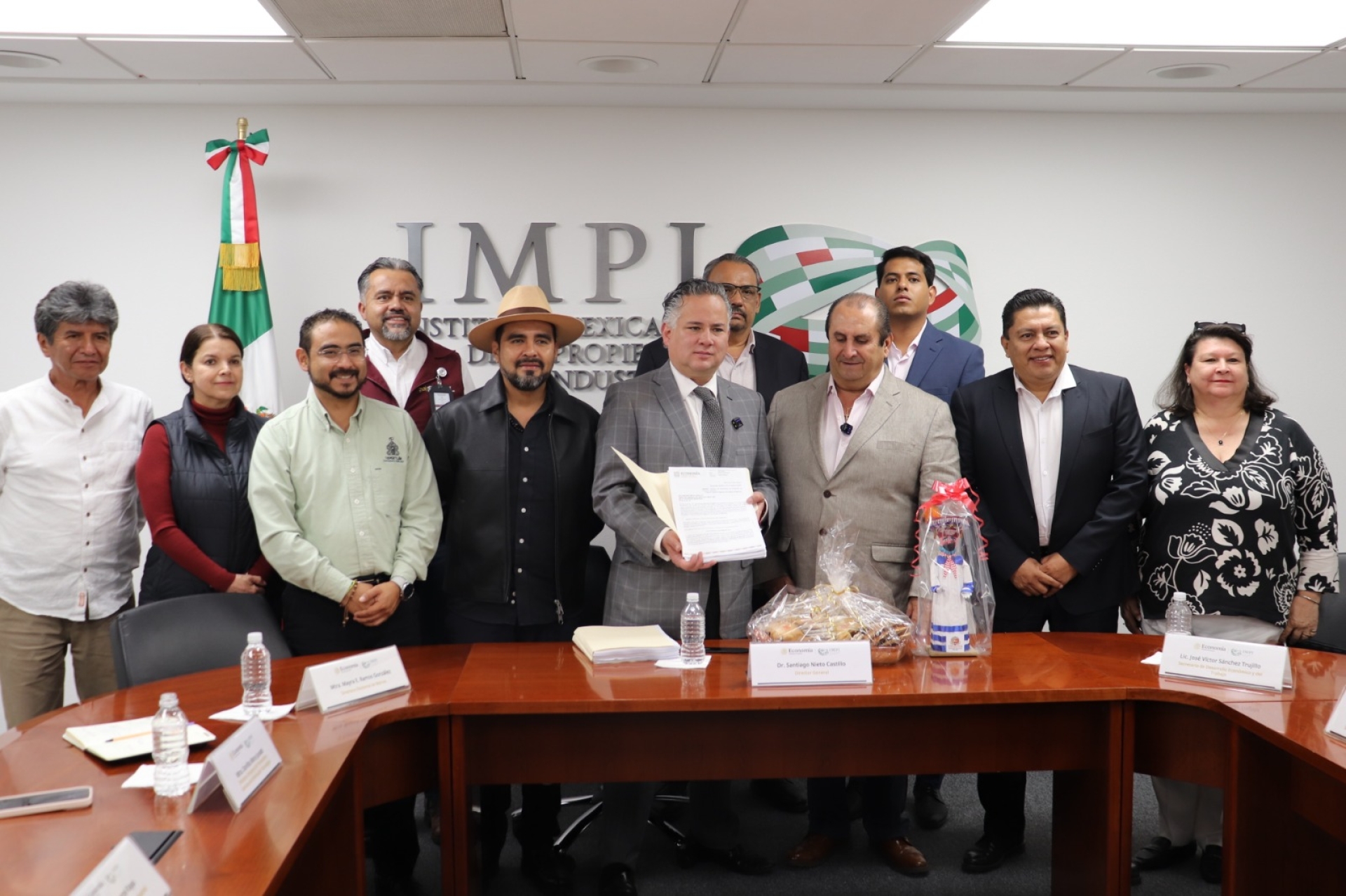 Presenta Gobierno de Morelos 'Indicación Geográfica del traje de Chinelo' originario del estado