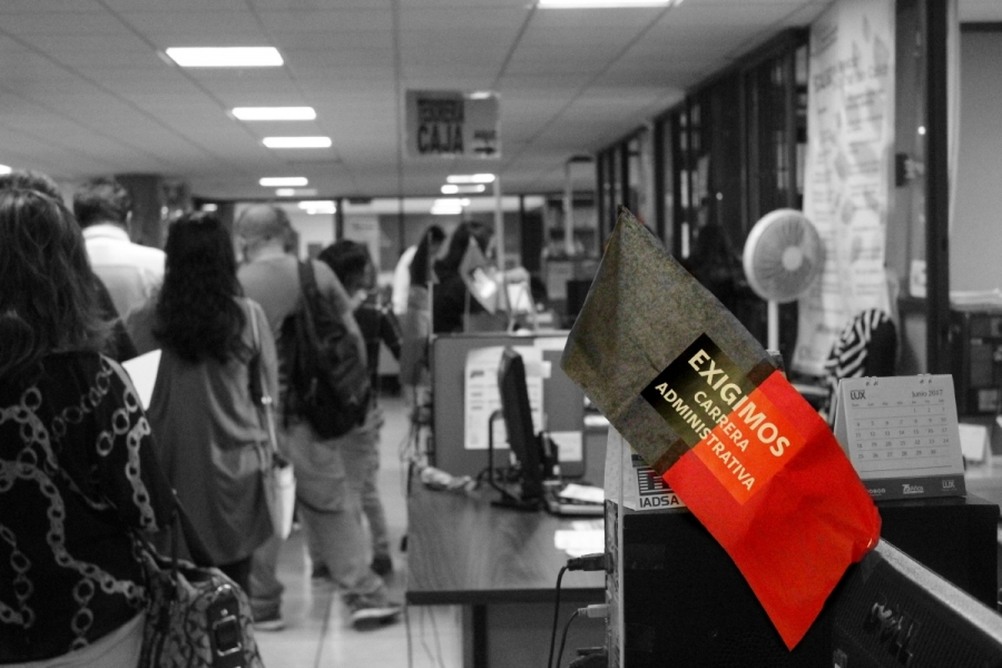 Acuerda IEBEM pago a los trabajadores administrativos de su sede