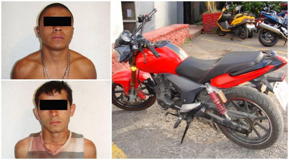Dos hombres viajaban en una motocicleta robada