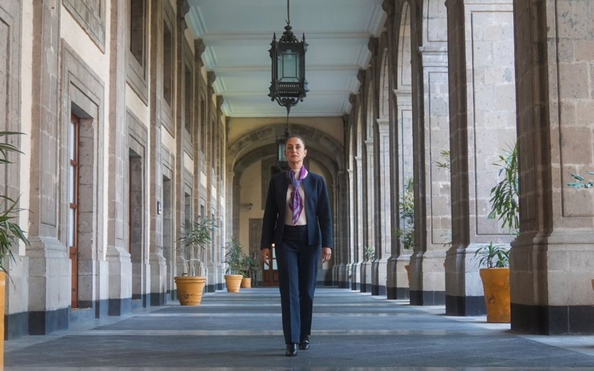 Sheinbaum asegura que llegó a la presidencia para servir al pueblo