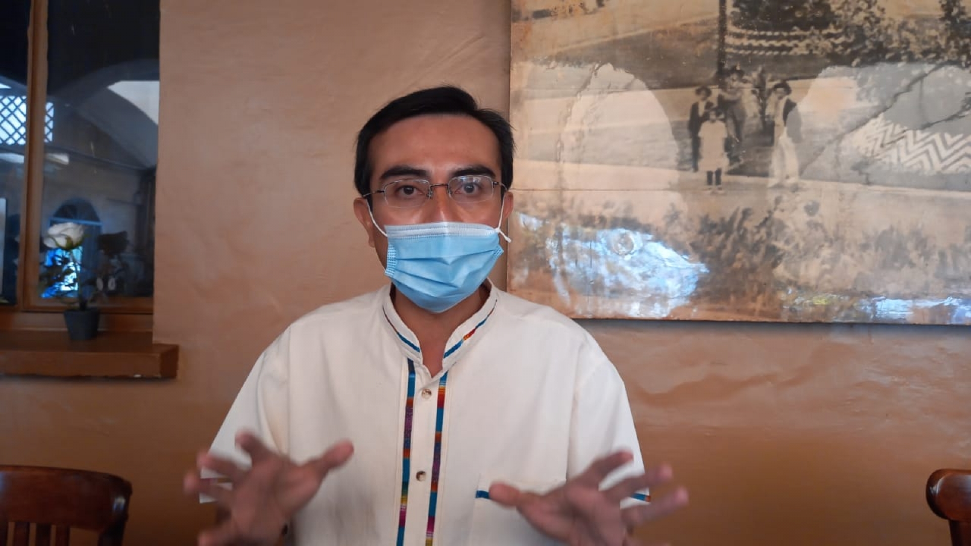 Se pronuncian por vacunar contra covid-19 a personal de salud, público y privado