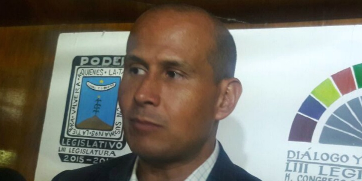 Señala diputado que analizan promover acción de inconstitucionalidad sobre el tema de la reelección