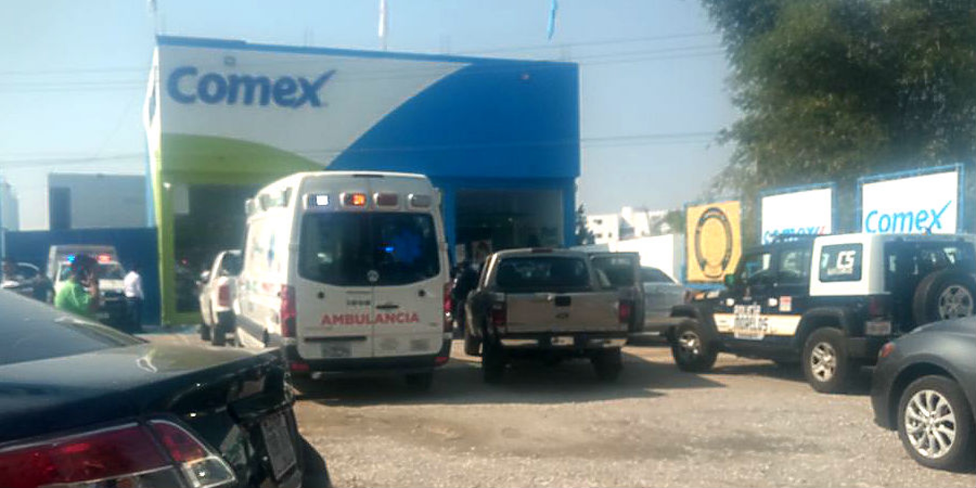 Hallan el cadáver de un hombre en una tienda de pinturas, en Zapata