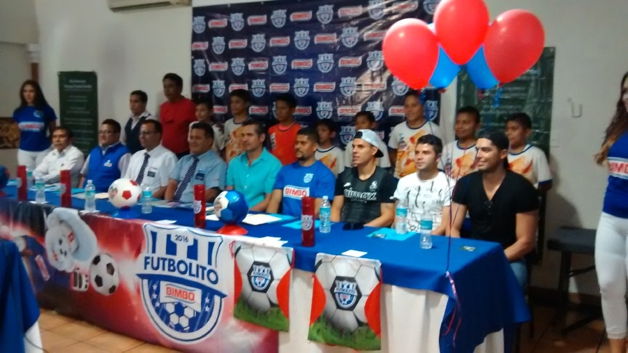 Presentan el torneo "Futbolito Bimbo 2016"