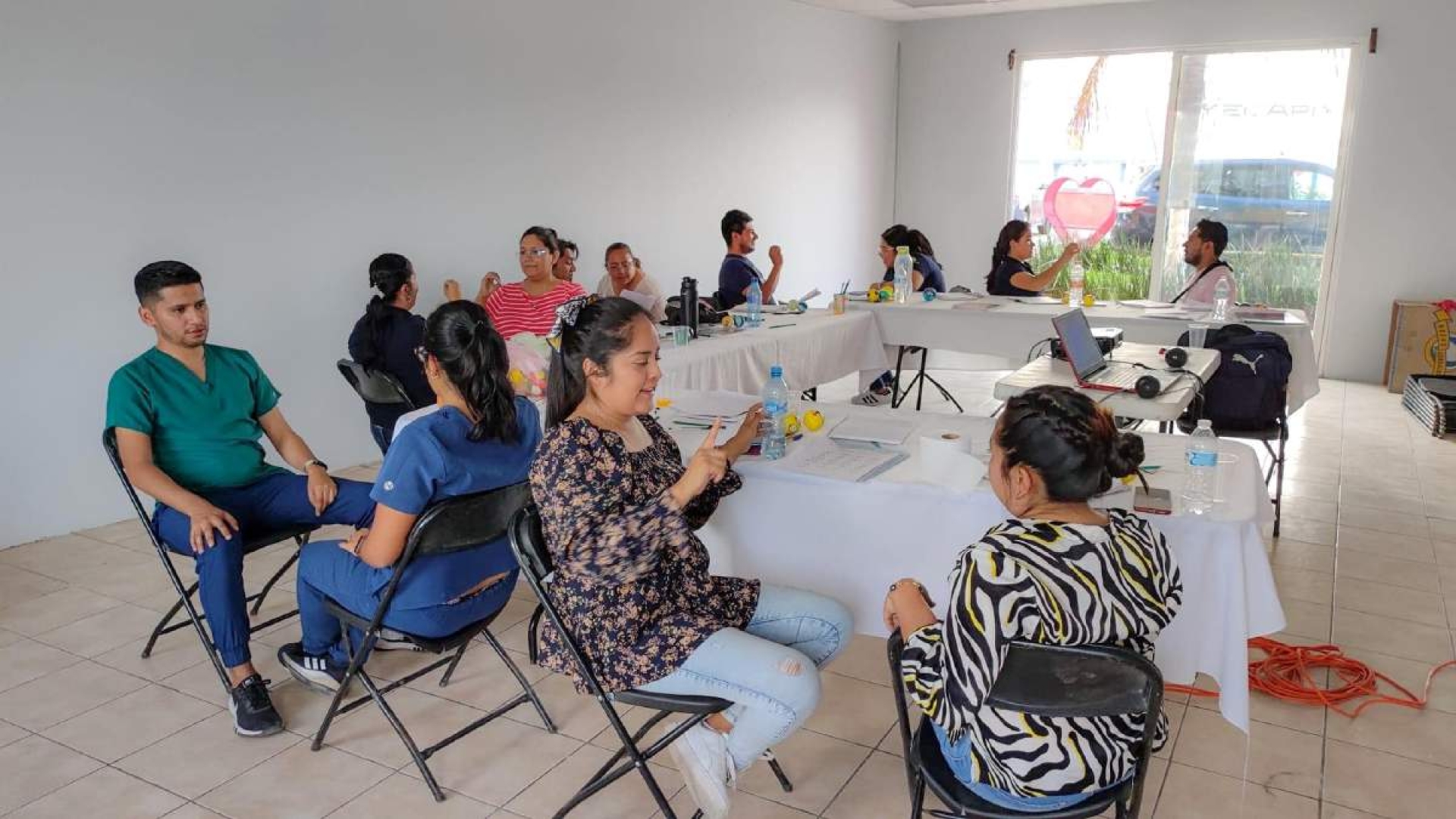 Mediante lengua de señas, promueven la inclusión en Yecapixtla