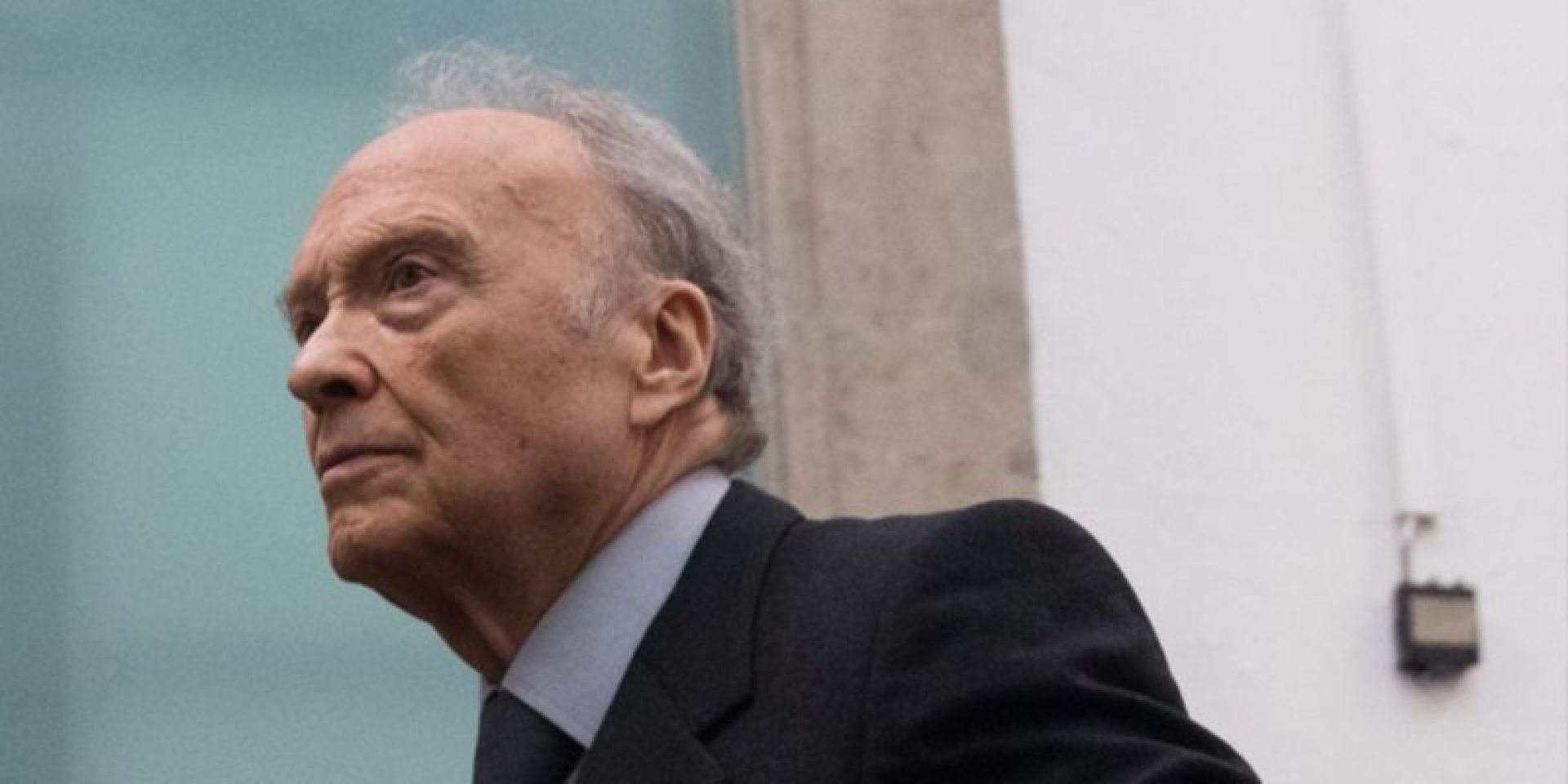 Gertz Manero aclara que no renuncia a la FGR