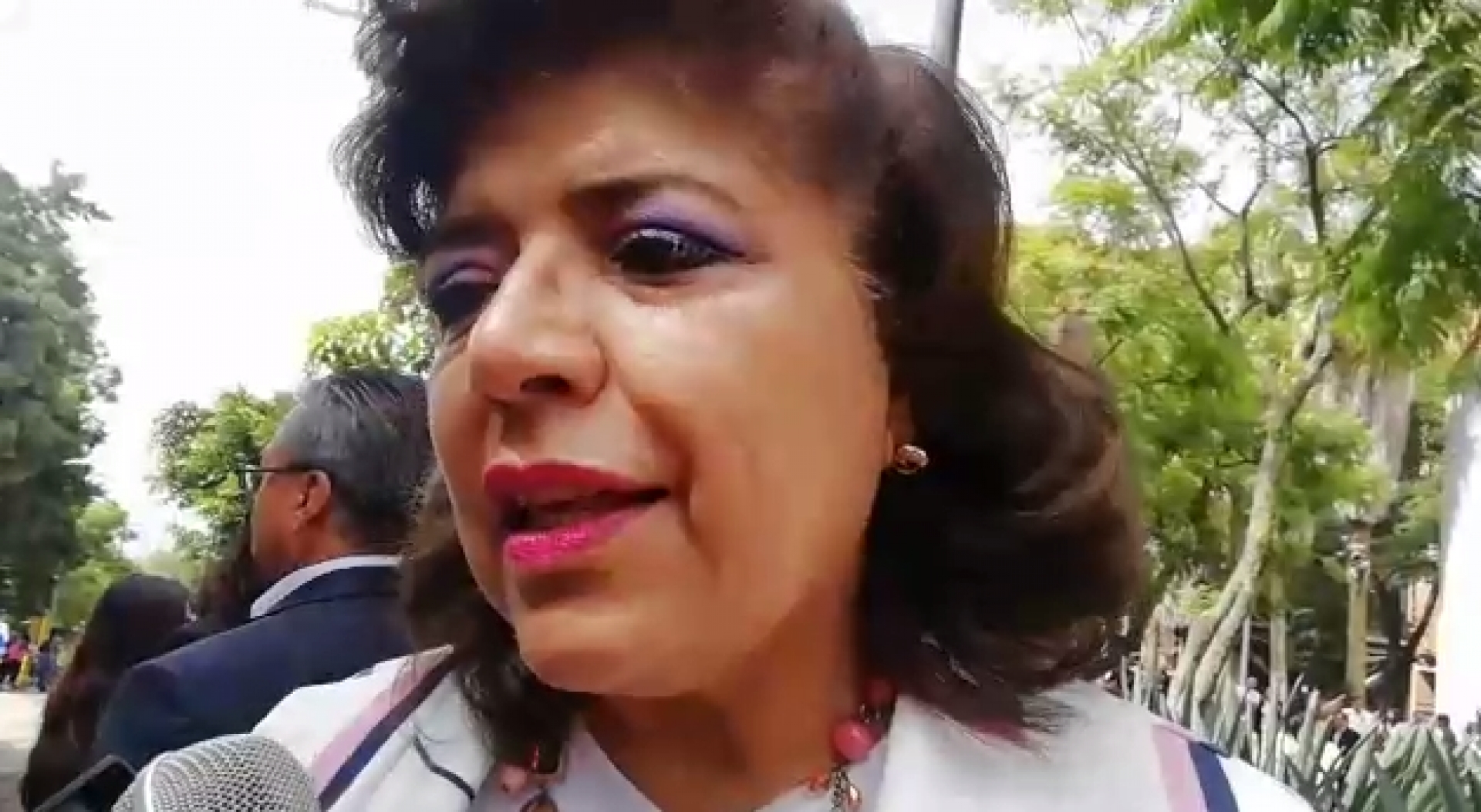 Llama diputada a construir acuerdos y desahogar temas pendientes en el Congreso