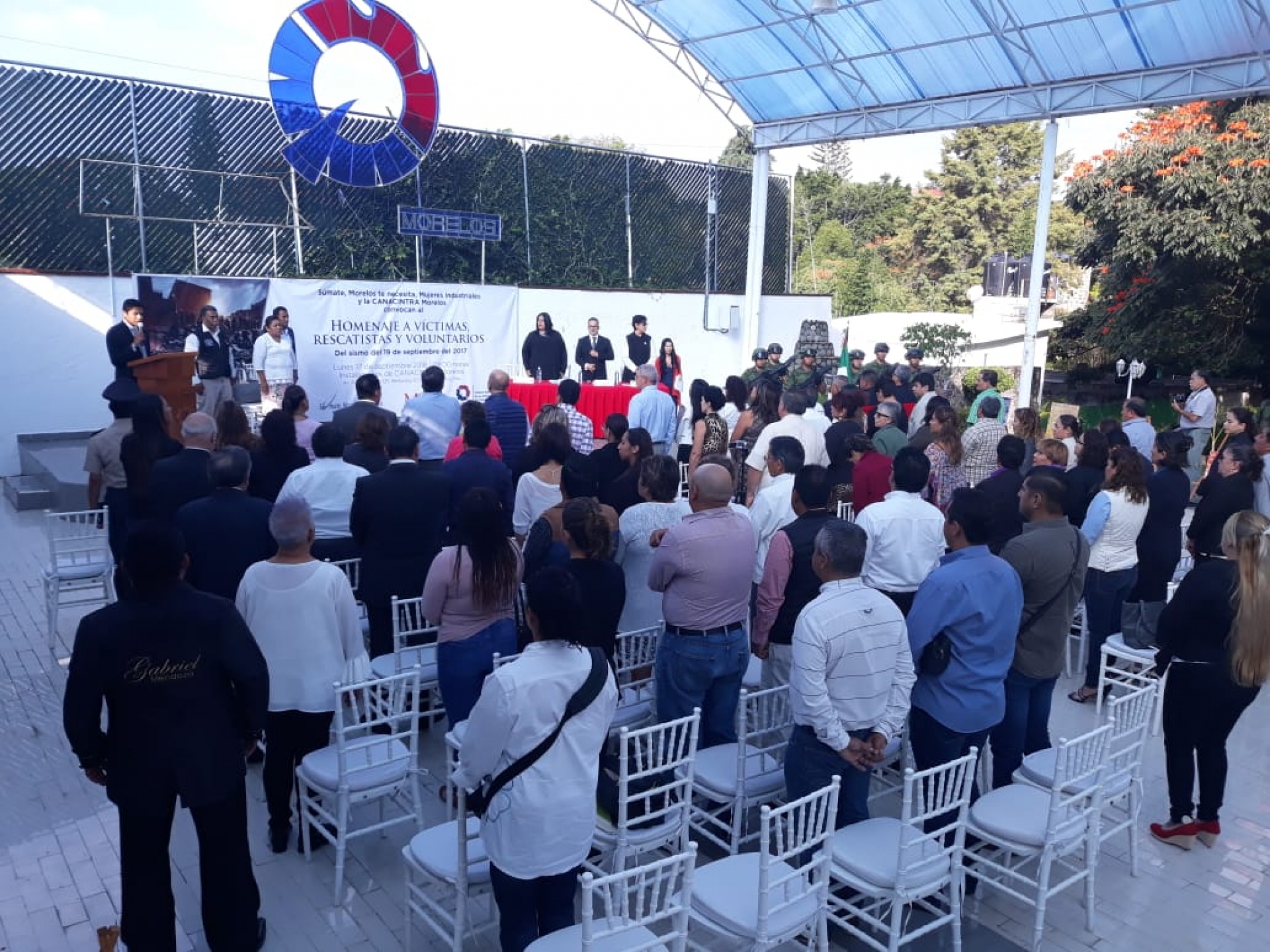 Realizan homenaje a víctimas, rescatistas y voluntarios