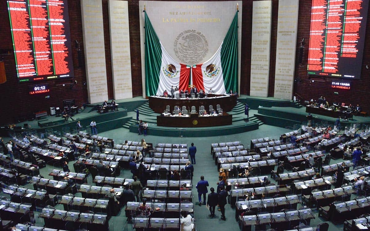 Aprueban en lo general y en lo particular la nueva Ley de la FGR, pasa al Senado