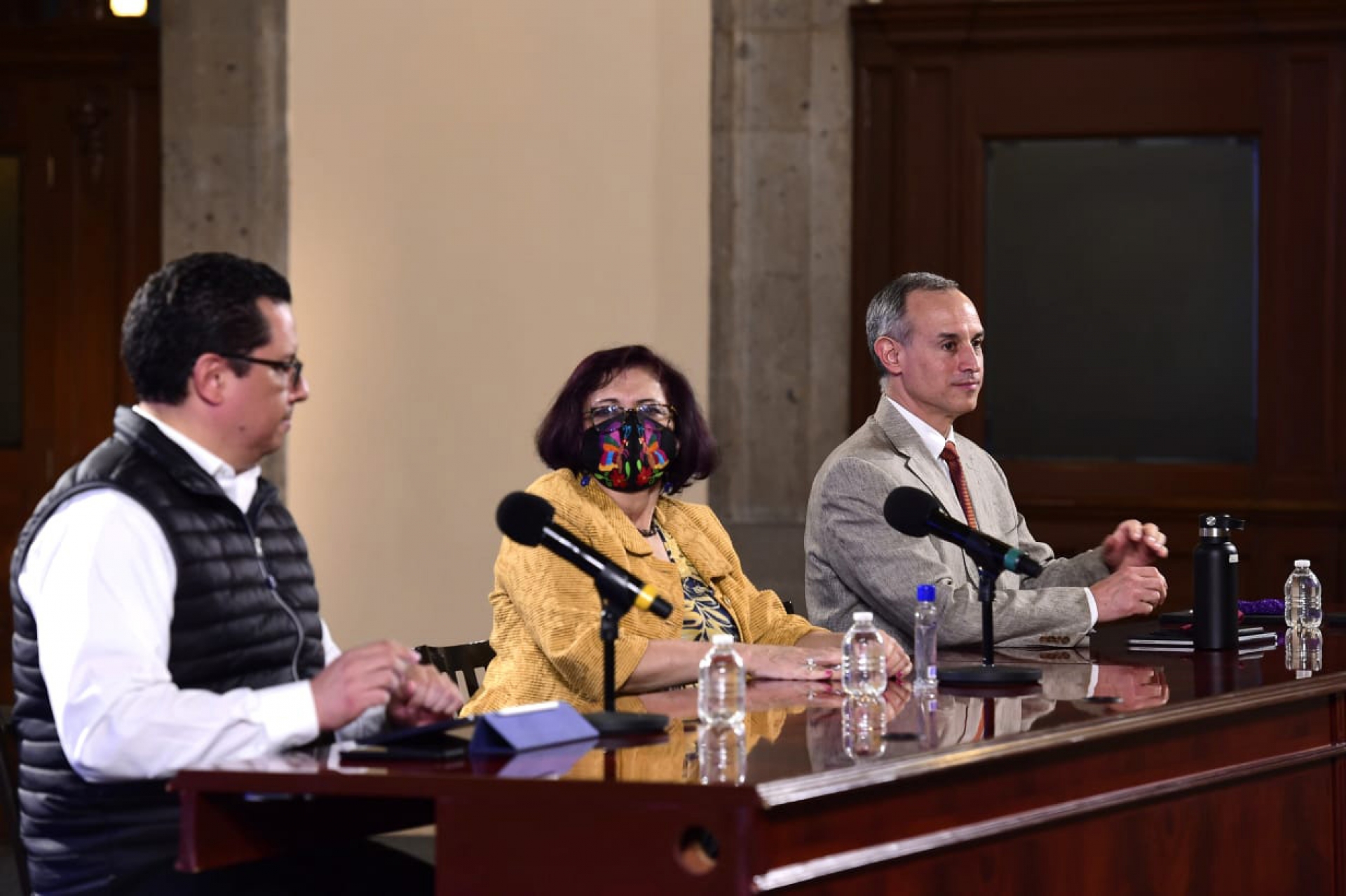 López-Gatell pide a mexicanos festejar Grito en casa