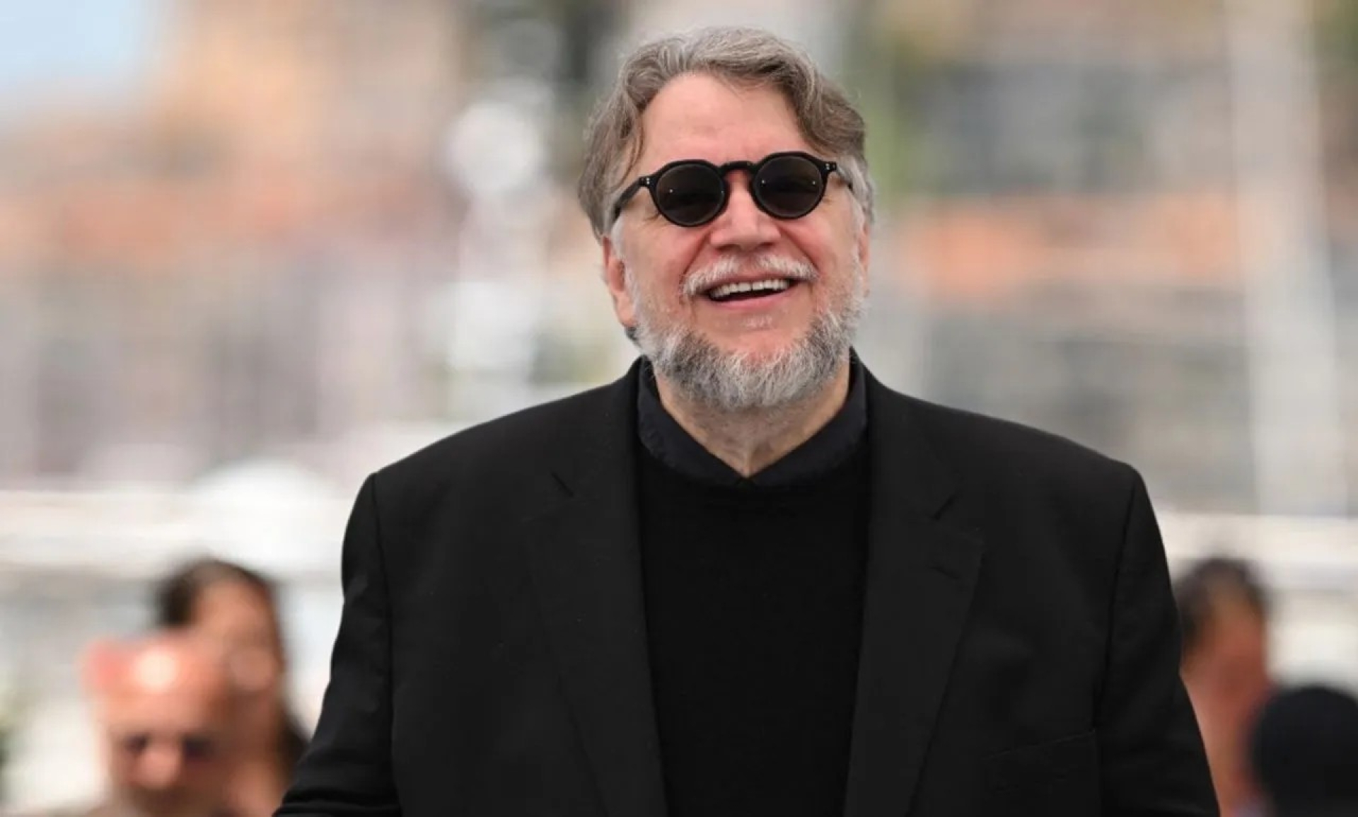 Guillermo del Toro critica la inteligencia artificial: 'Nos lleva a una estética fascista'