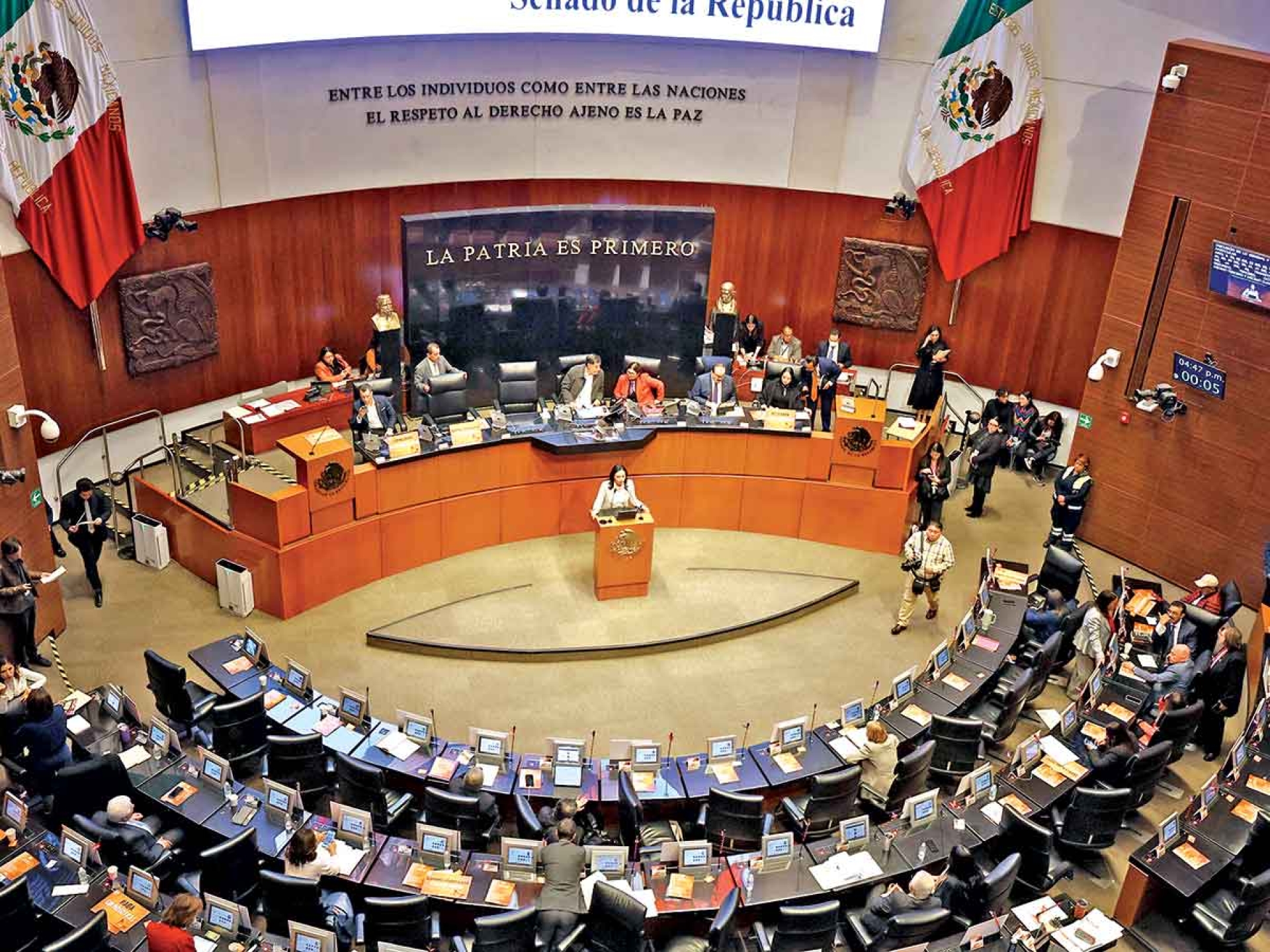 Poder Legislativo publica fuera de plazo la lista de aspirantes judiciales