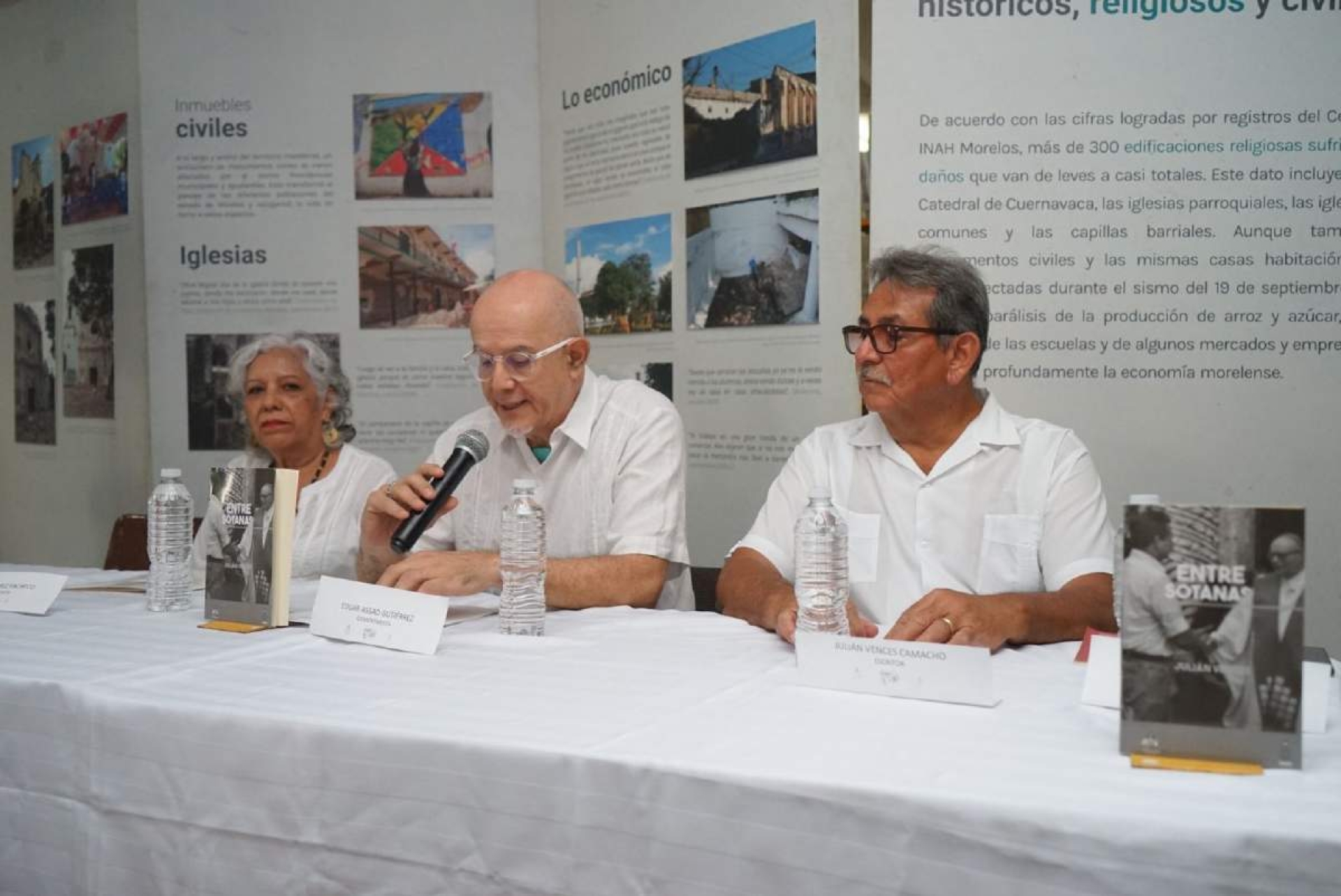 Presenta Julián Vences su libro “Entre sotanas”