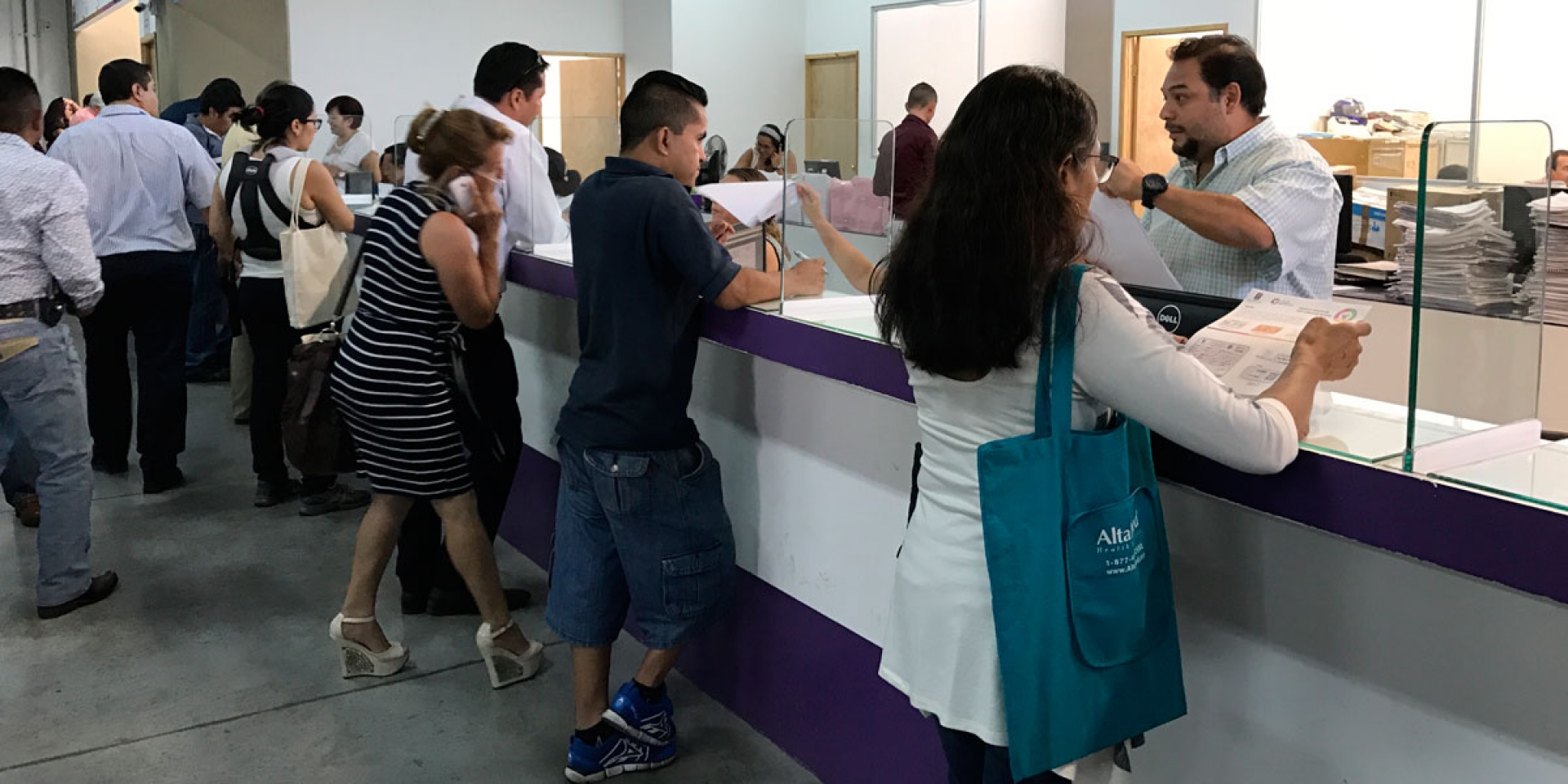 Amplía SMyT periodo de descuentos en trámites