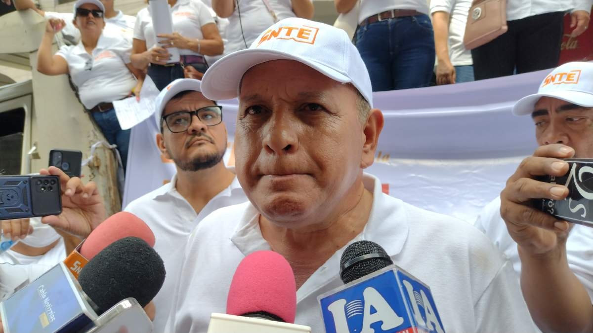 Por amenazas, cambian de centro de trabajo a maestros