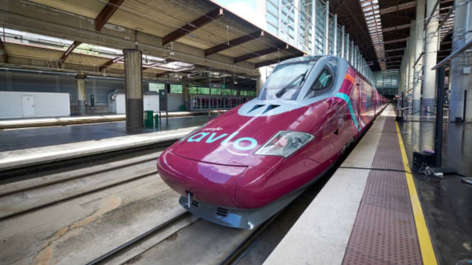Gobierno de España y Sindicatos ferroviarios acuerdan mejoras en trenes tras accidentes
