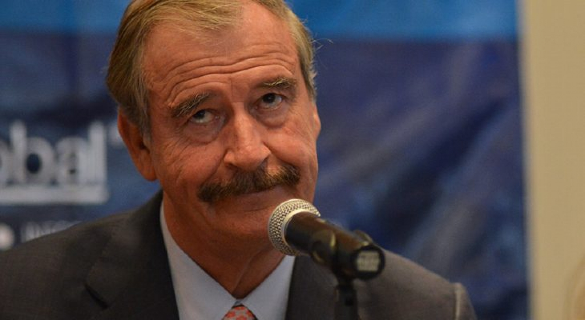Vicente Fox manipula información sobre AMLO y asegura que no cumplirá sus promesas, redes sociales lo desmienten y dejan en ridículo