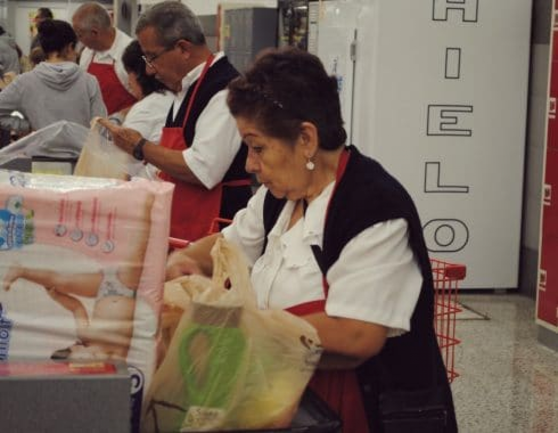 Casi imposible encontrar trabajo en México después de los 50 años