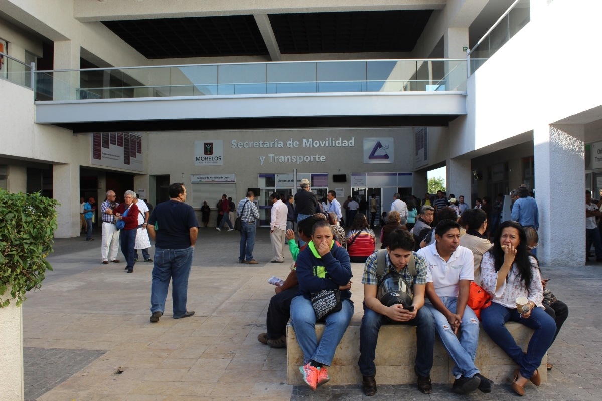 Transportistas continúan sin poder pagar derechos