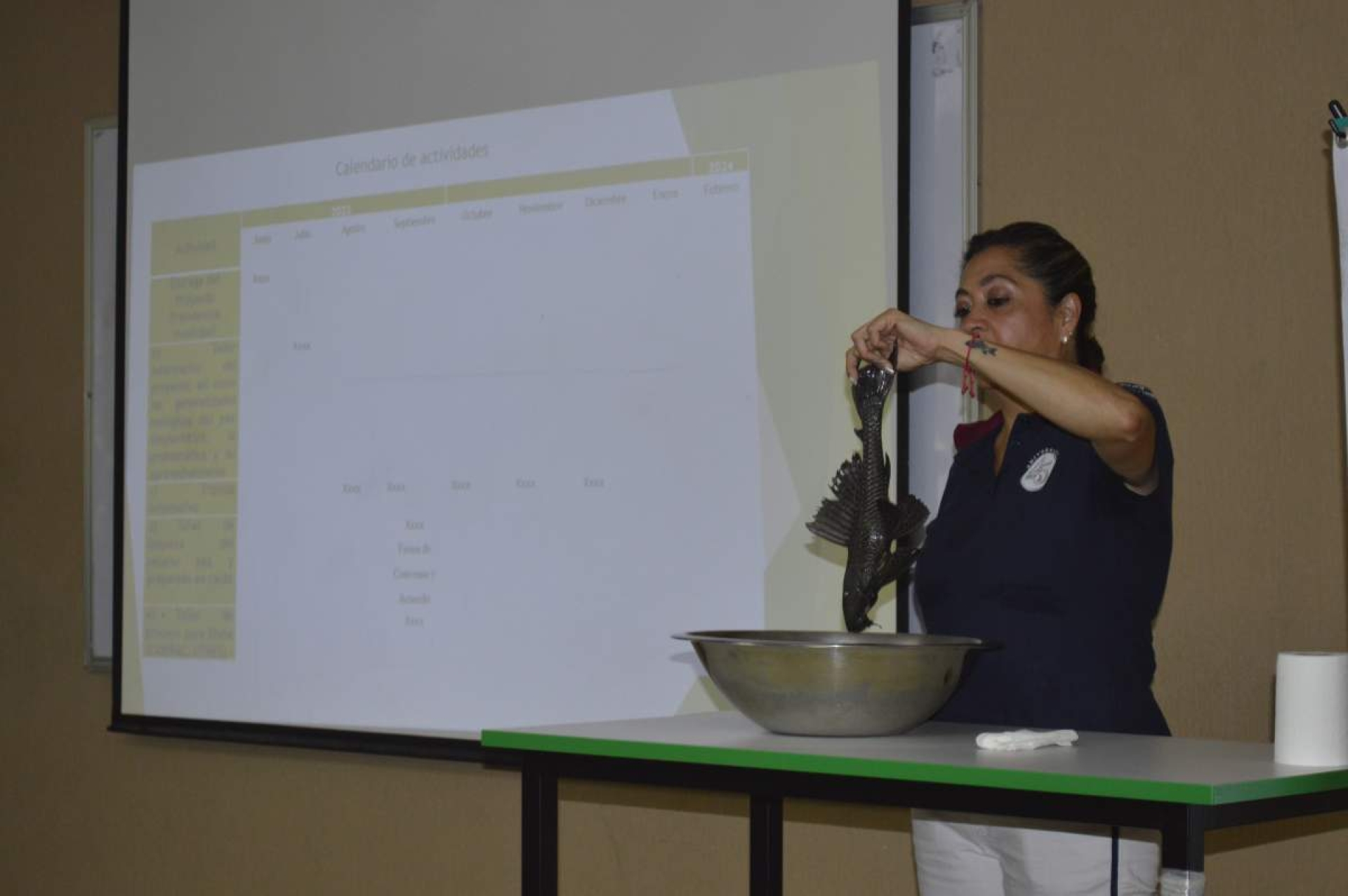 Busca la UAEM aprovechar especie exótica que daña al ecosistema