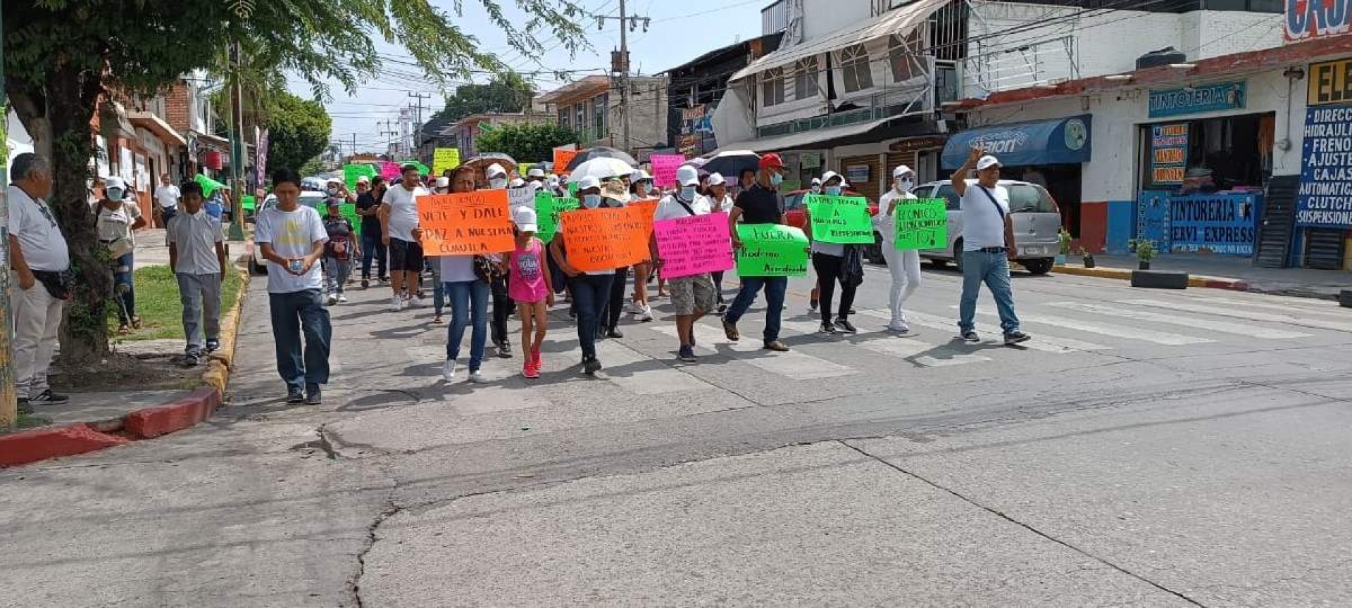 Ambulantes de Cuautla protestan por presencia de la Guardia Nacional