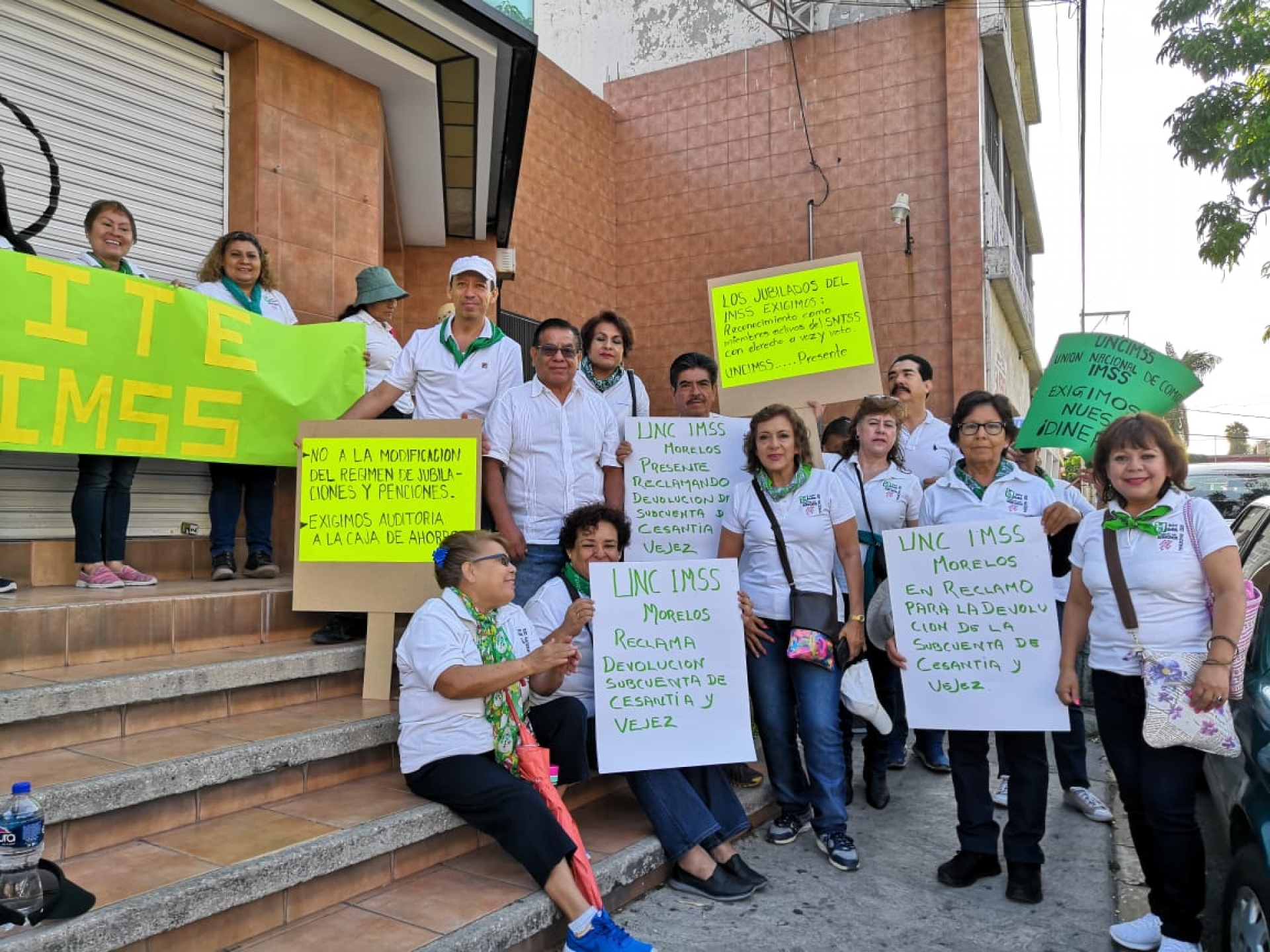Comienzan las concentraciones de manifestantes que marcharán hoy