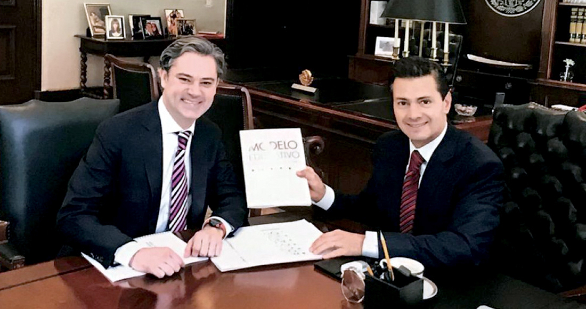 La Reforma Educativa se hunde justo el día del cumpleaños de Nuño; la red, claro, no lo suelta