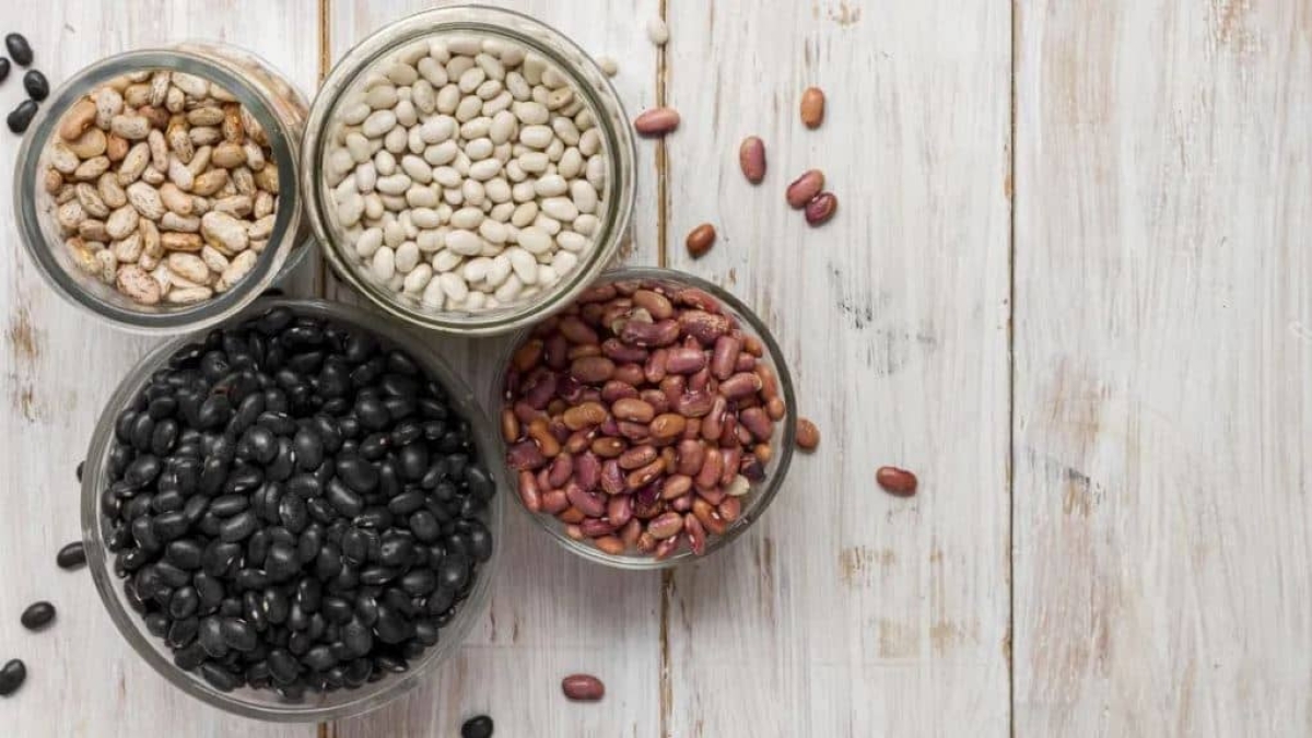 ¿Por qué es importante limpiar los frijoles y cómo hacerlo?