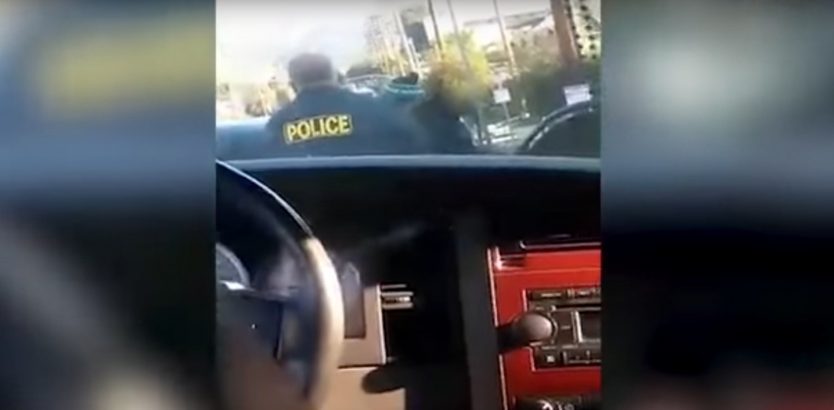 Entre lagrimas, niña graba como detienen a su papá indocumentado
