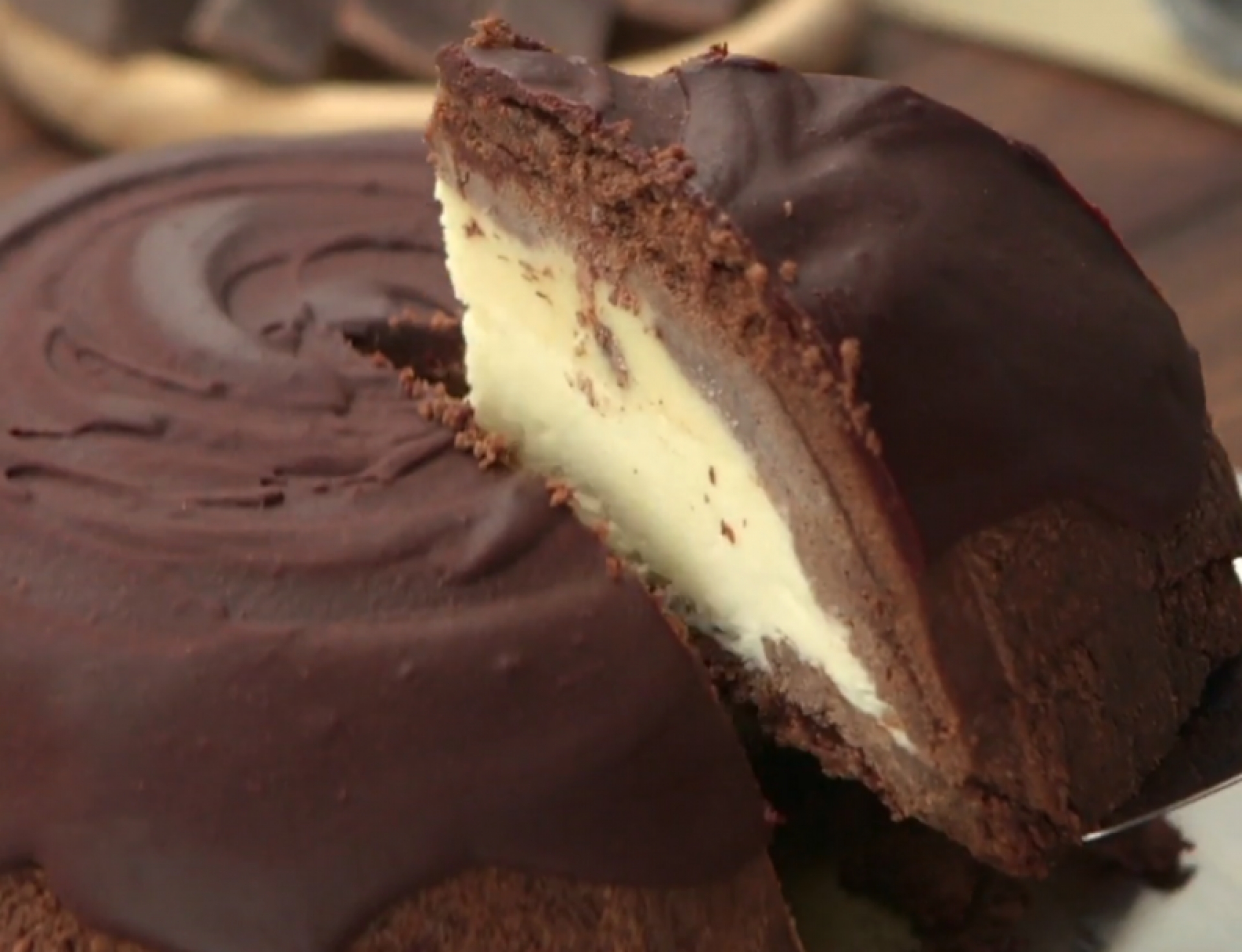 Torta de chocolate rellena de HELADO (sí, porque los sueños se vuelven realidad)